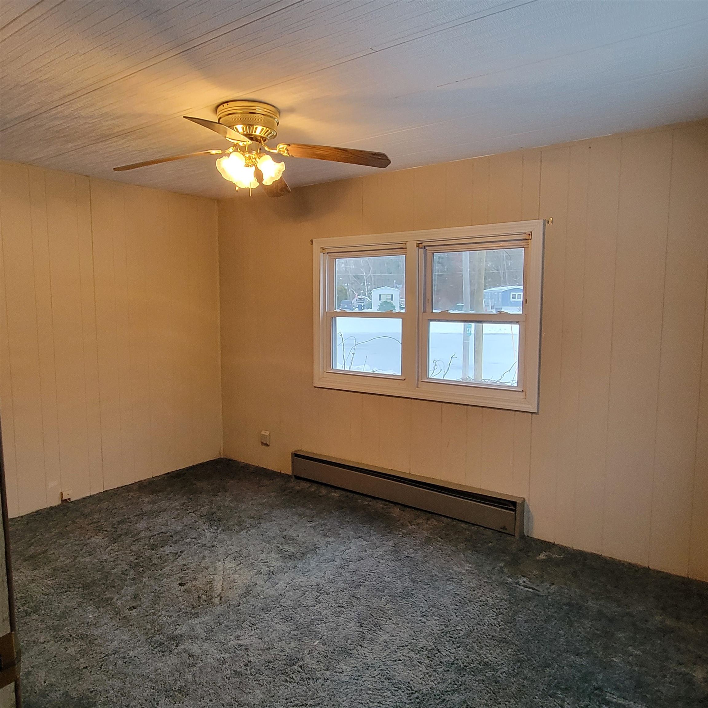 5 Christian St, Danville, NH 03819