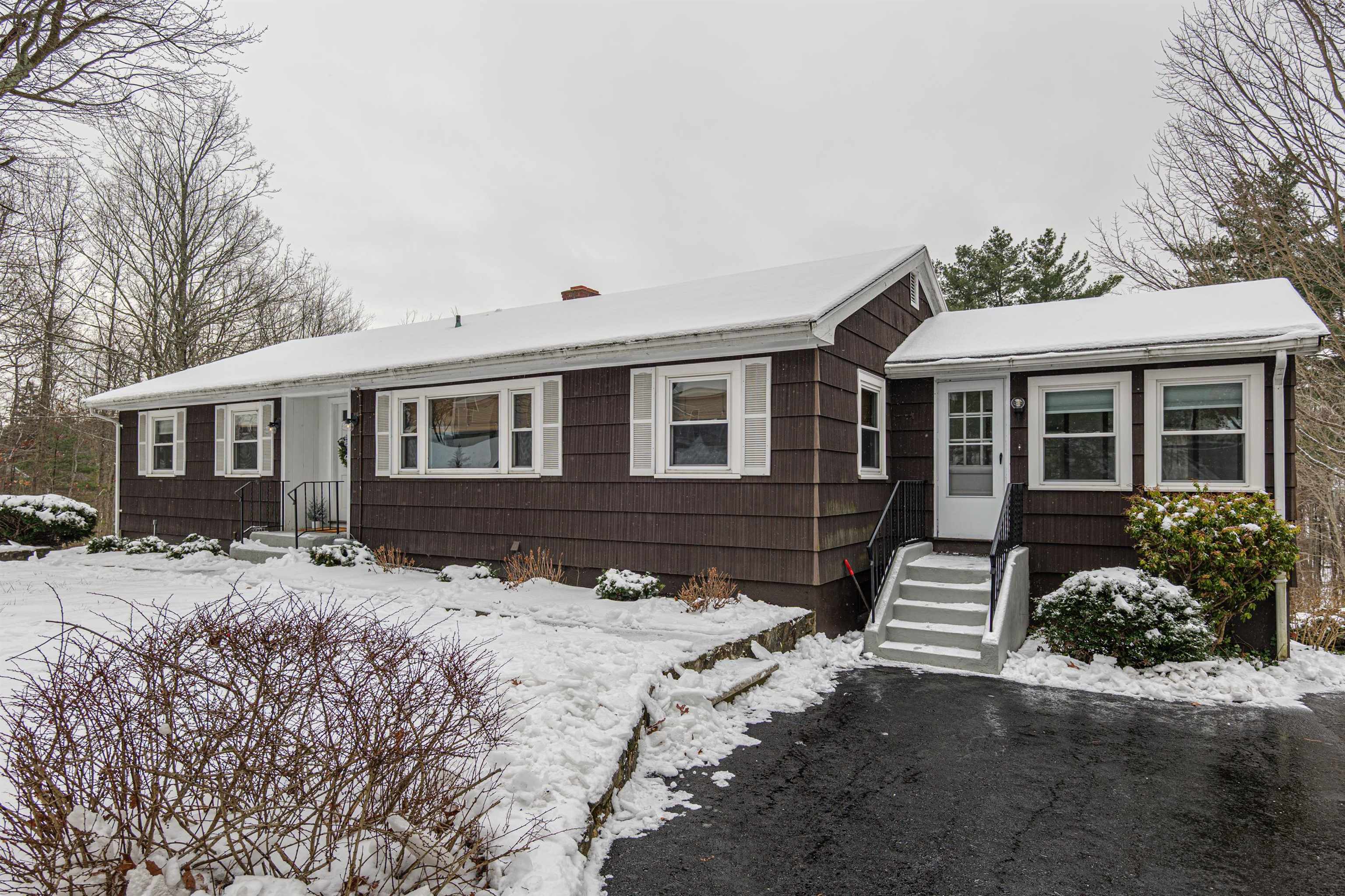 MLS 5071626: 5 Maple Avenue, Atkinson NH