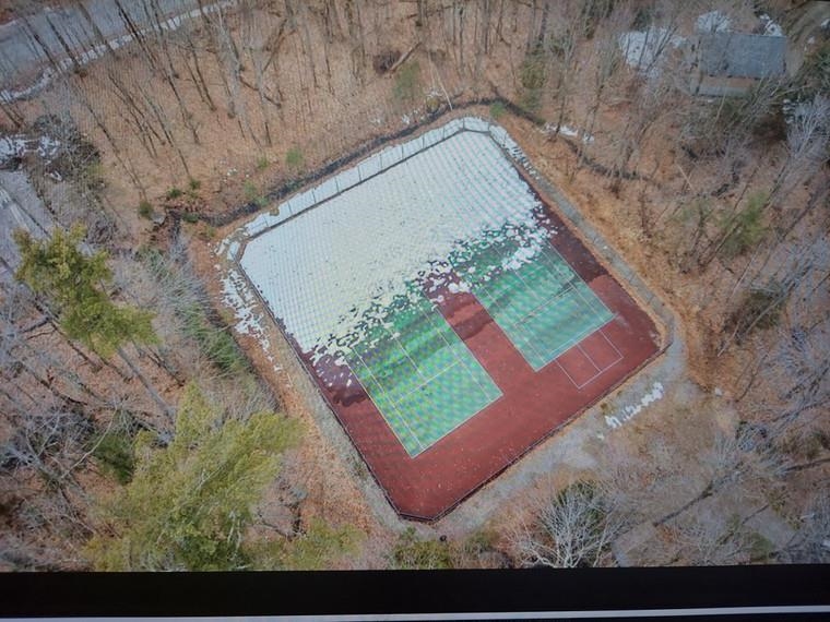 48 Valley Rd, Tuftonboro, NH 03816