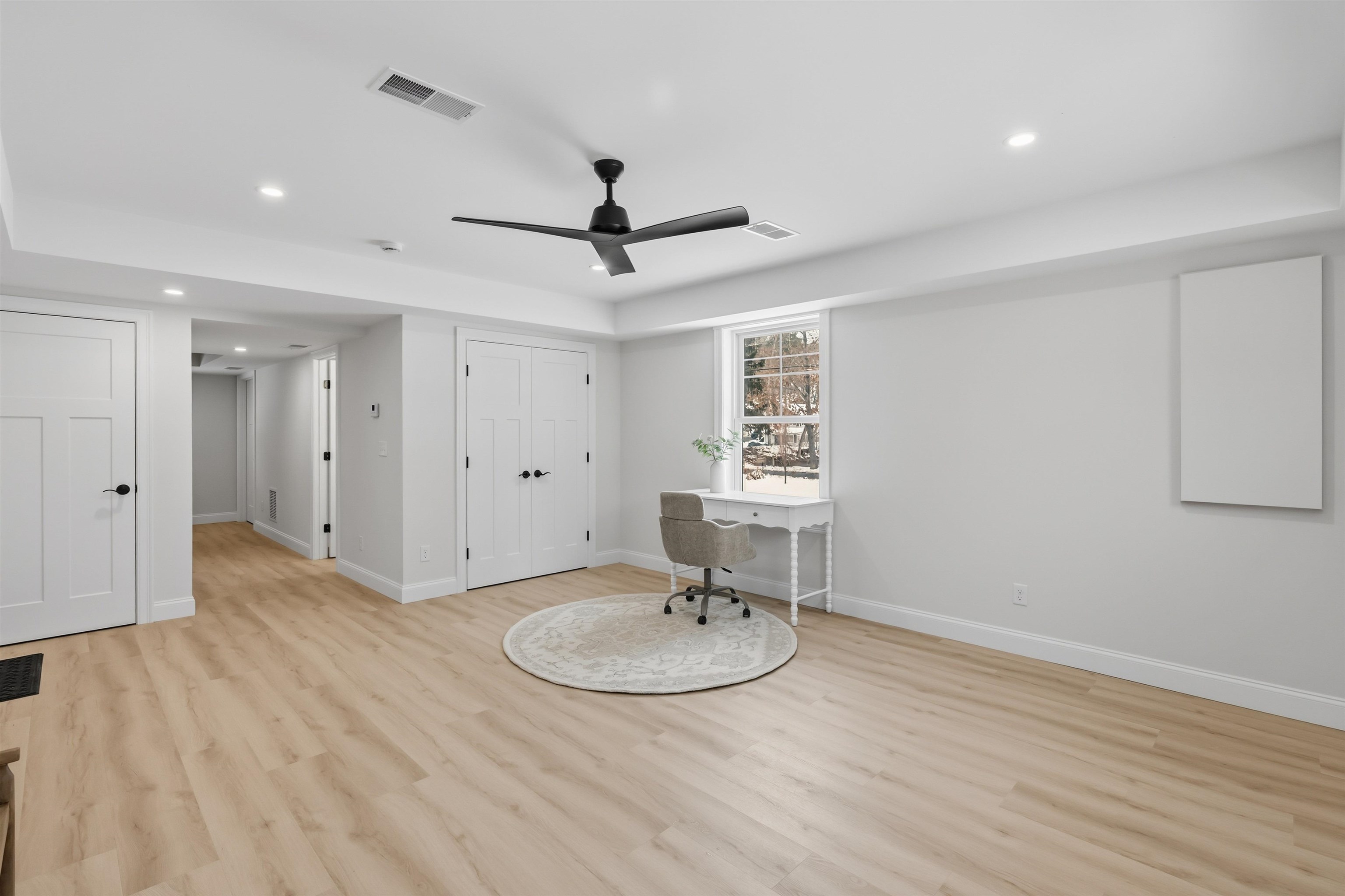 182 Shore Dr, Salem, NH 03079