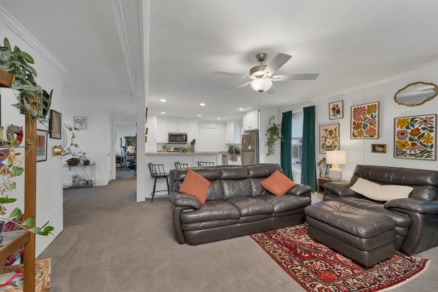 23 Dartmouth Cir, Newmarket, NH 03857