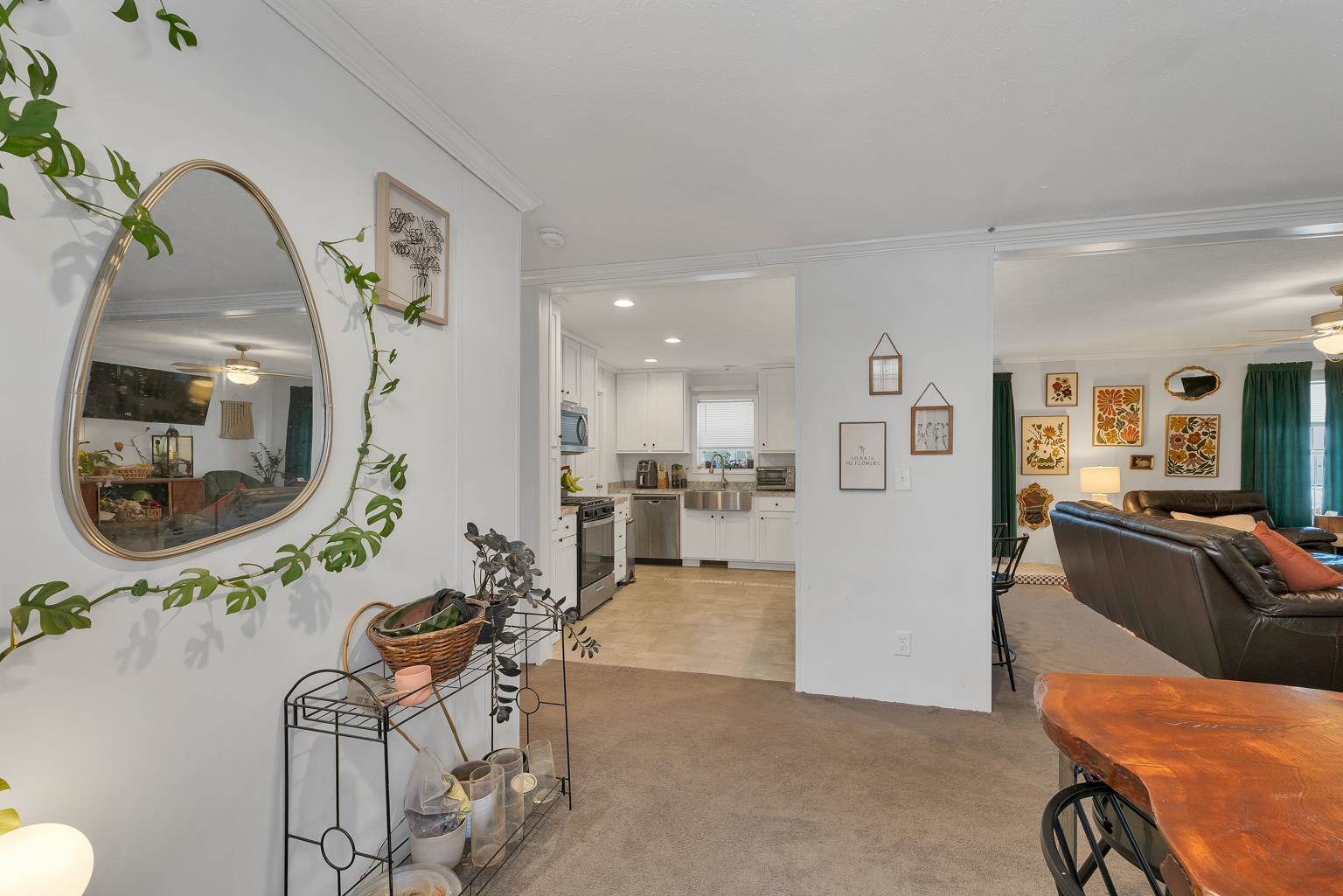 23 Dartmouth Cir, Newmarket, NH 03857