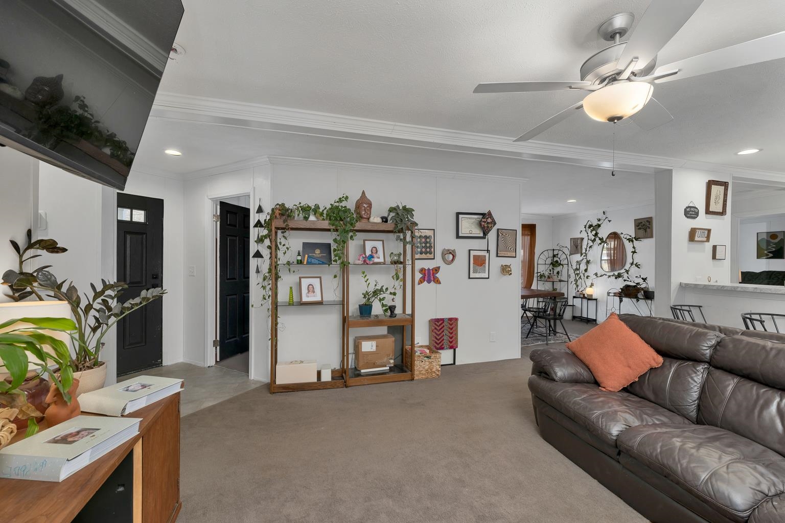 23 Dartmouth Cir, Newmarket, NH 03857