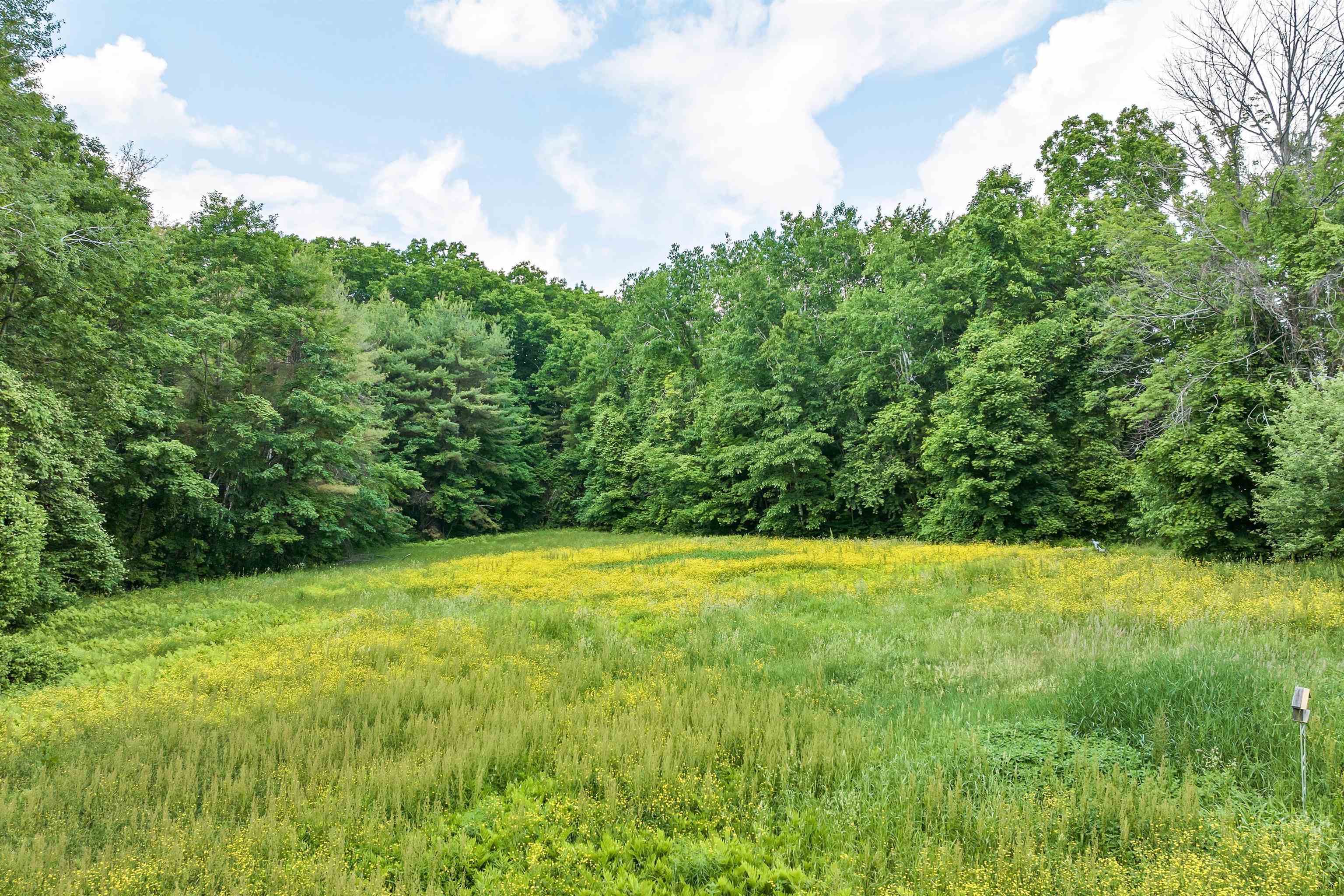 27 Wentworth Ave, Laconia, NH 03246