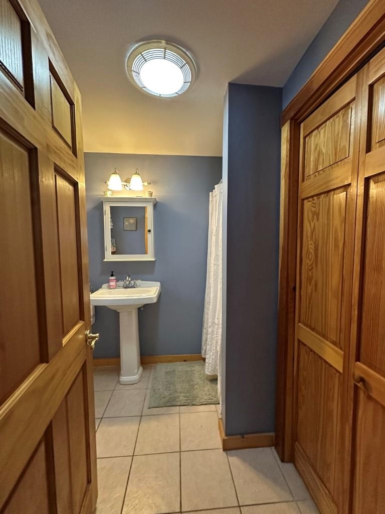 1100 Route 12a, Surry, NH 03431