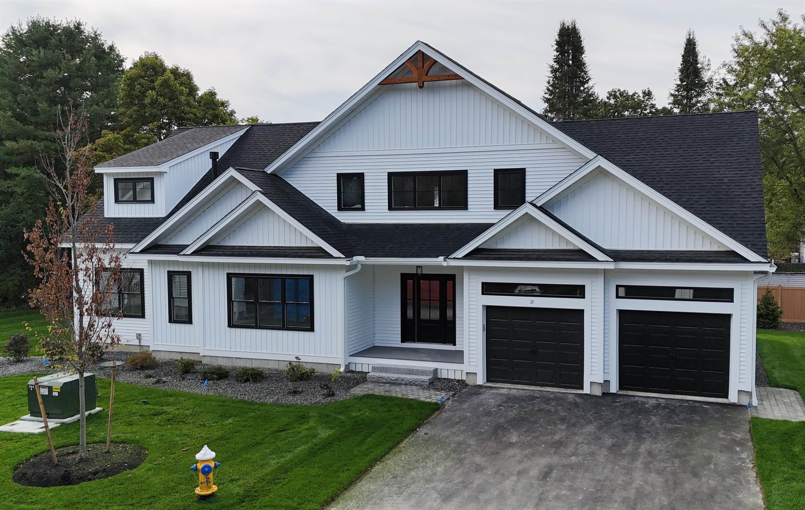 15 Little River Rd, Exeter, NH 03833