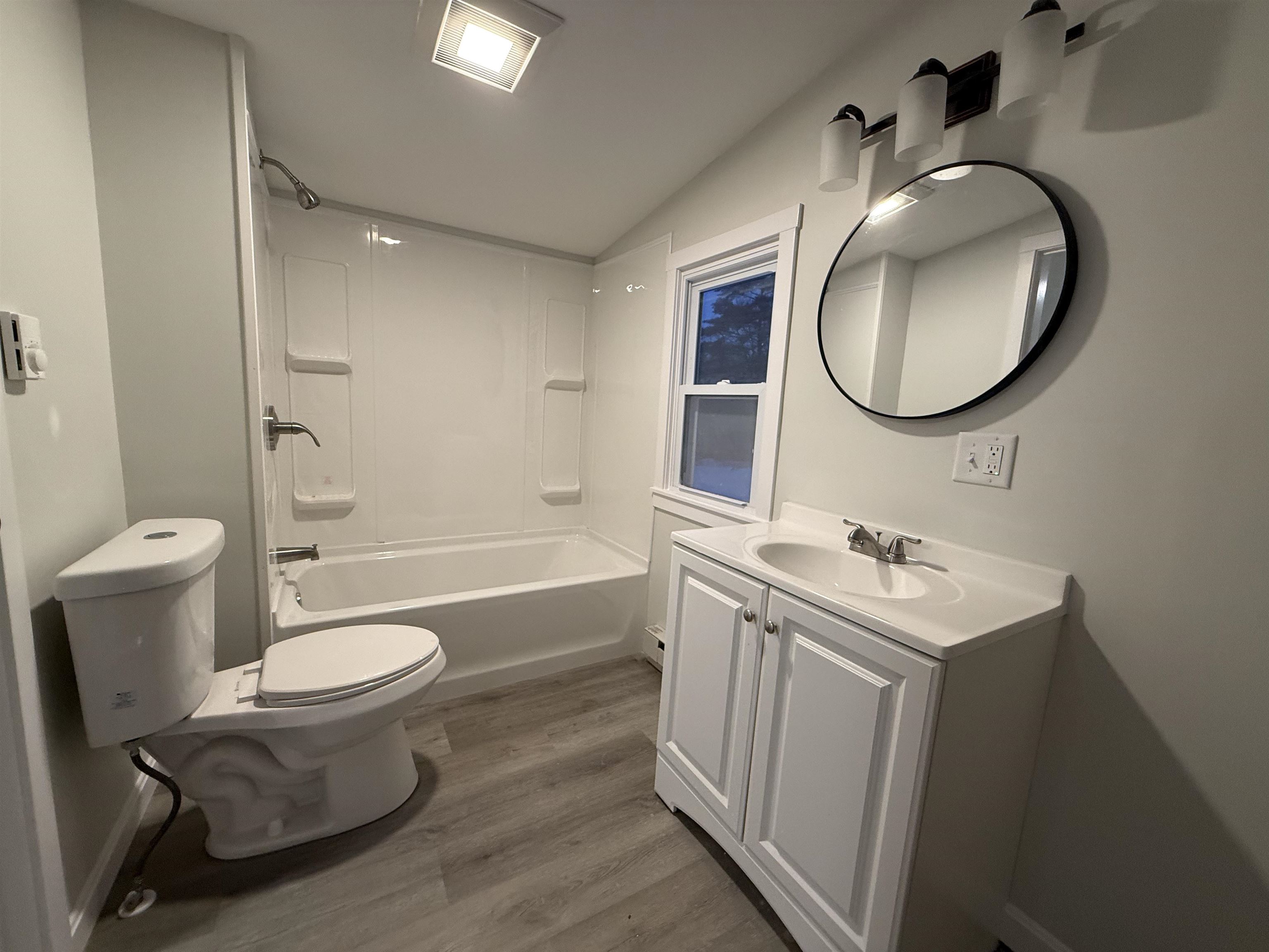 10 Greenleaf Ct, Belmont, NH 03220