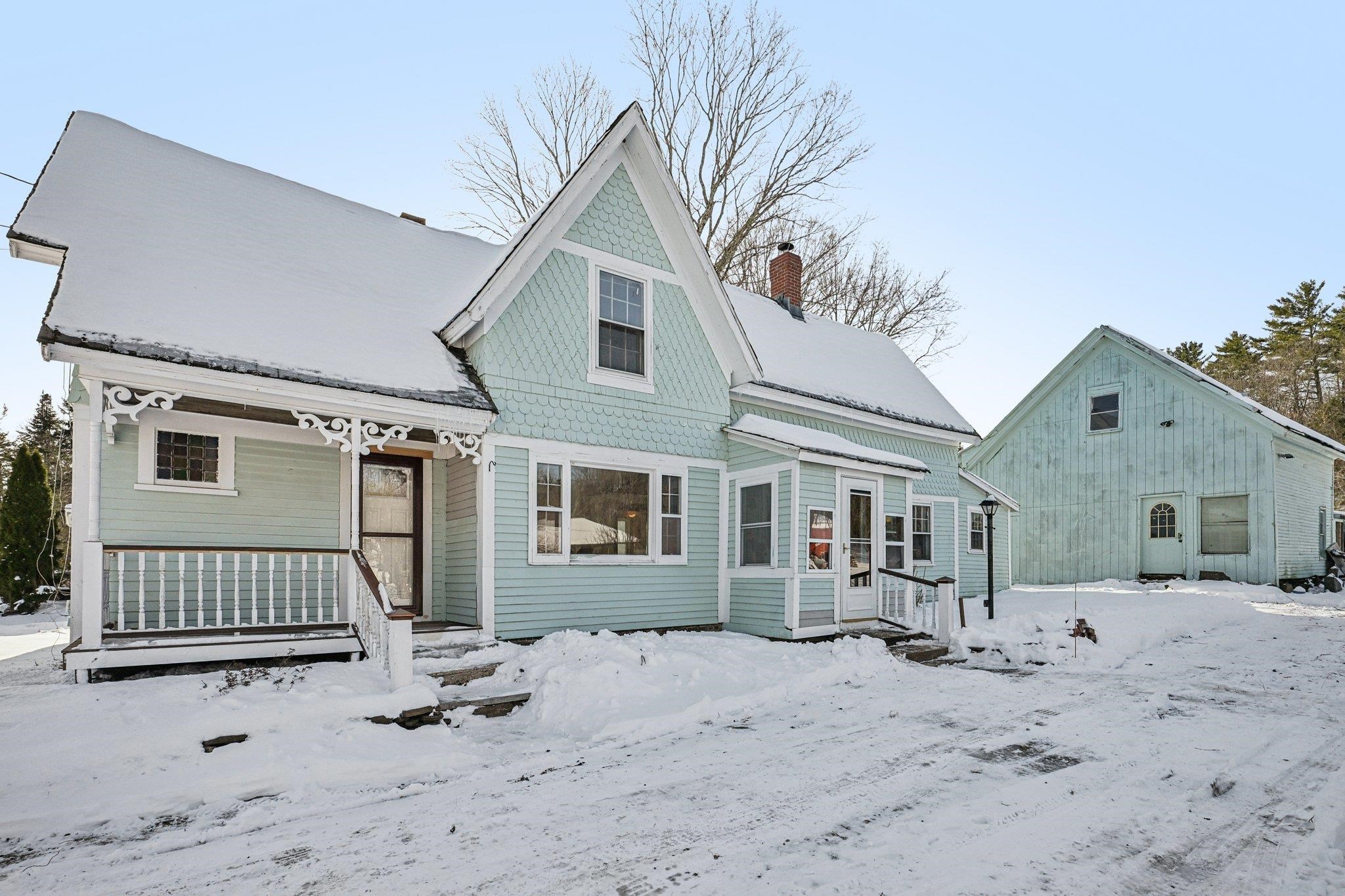 MLS 5071777: 23 Sandown Road, Fremont NH