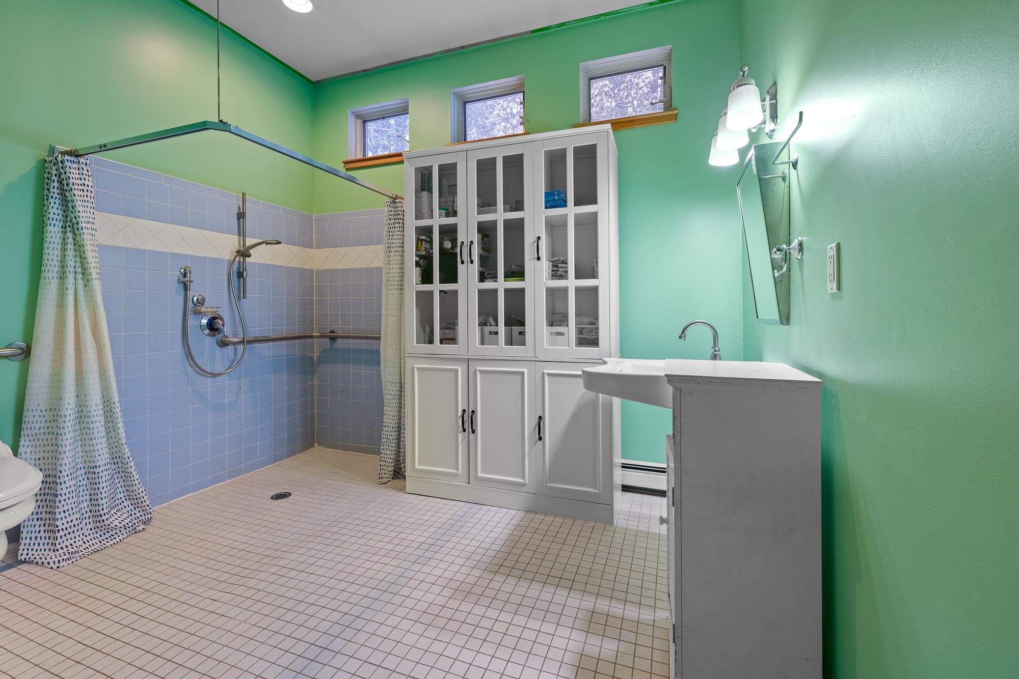 1 Stillwater Dr, Lebanon, NH 03784