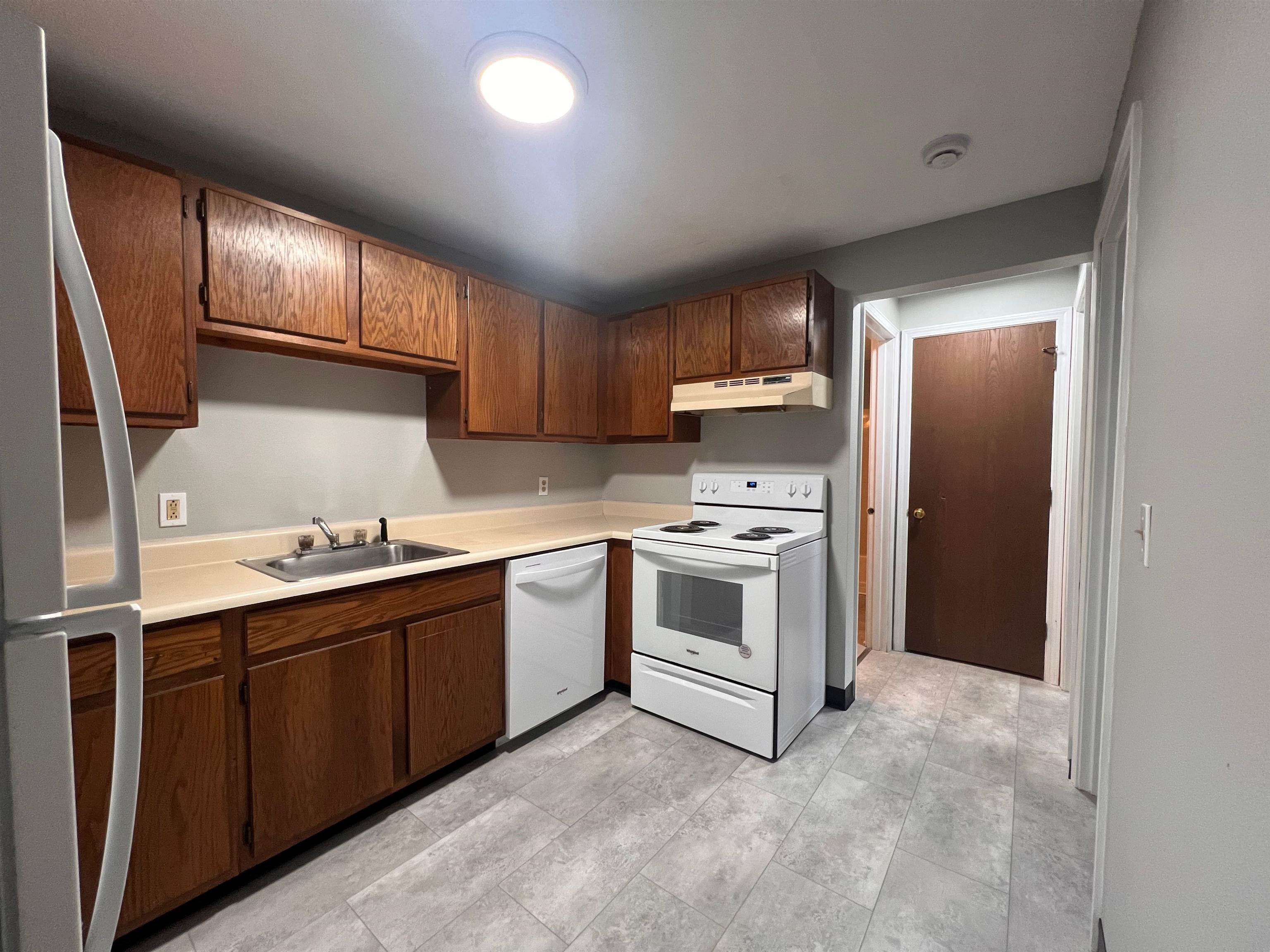 20 Wolf Rd, Lebanon, NH 03766