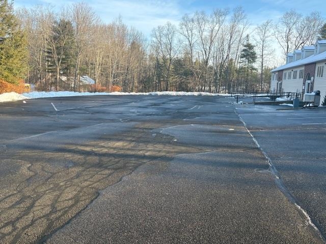 60 Rochester Hill Rd, Rochester, NH 03867