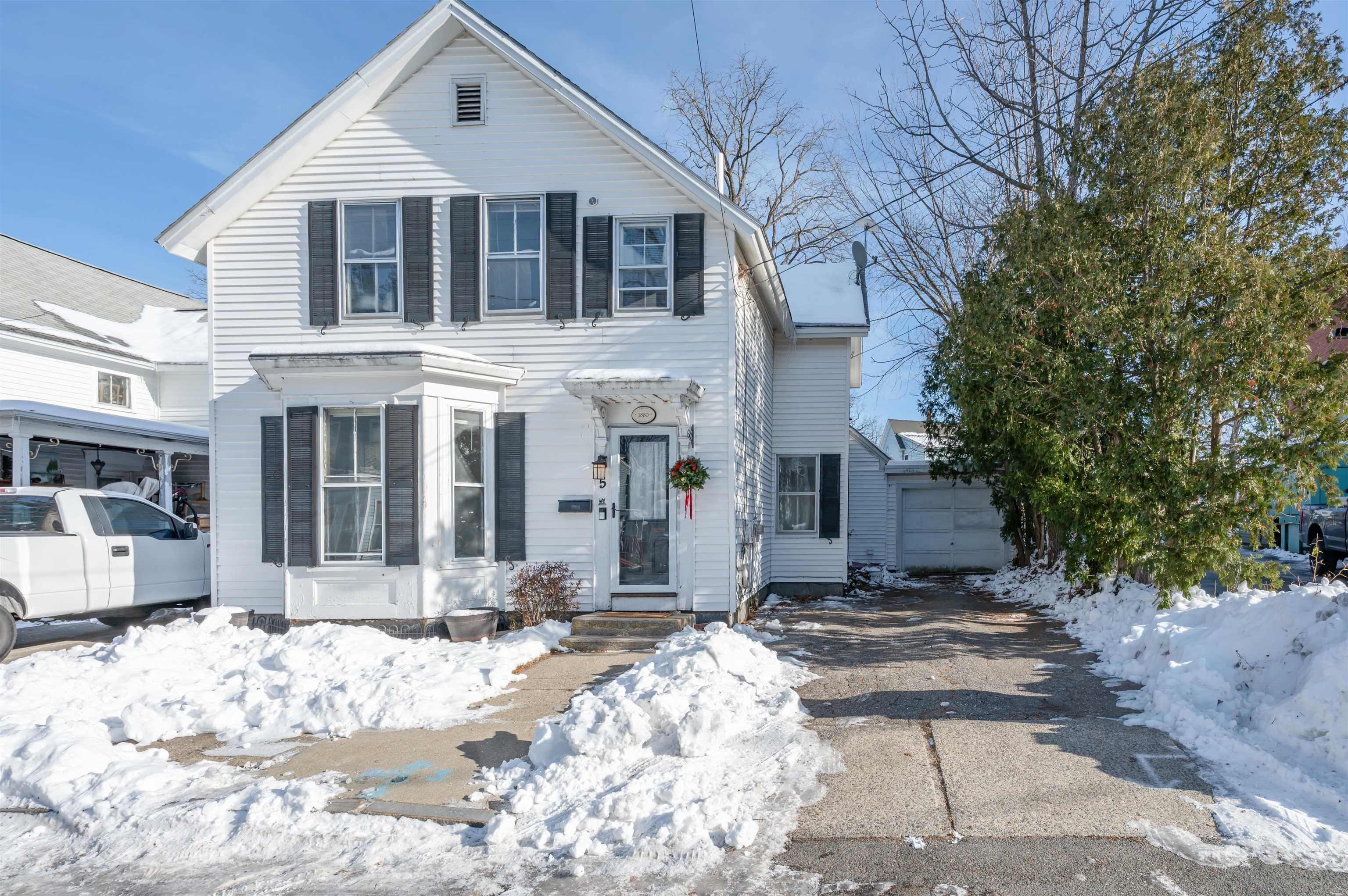MLS 5071833: 5 Merrimack Street, Nashua NH