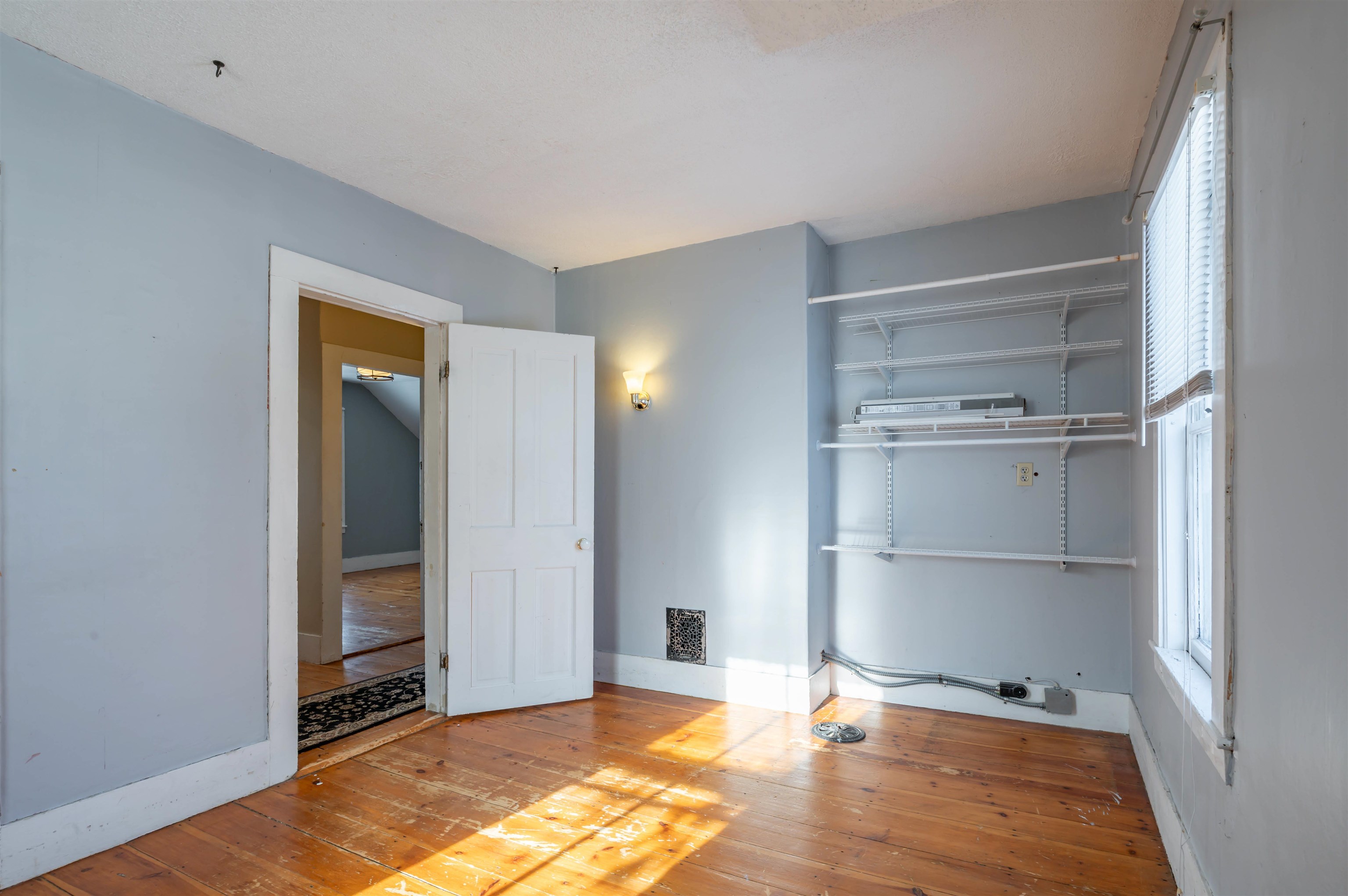 5 Merrimack St, Nashua, NH 03064