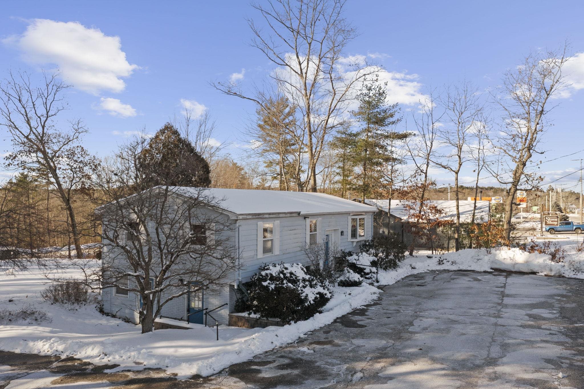 428 Route 108 , Somersworth, NH 03878