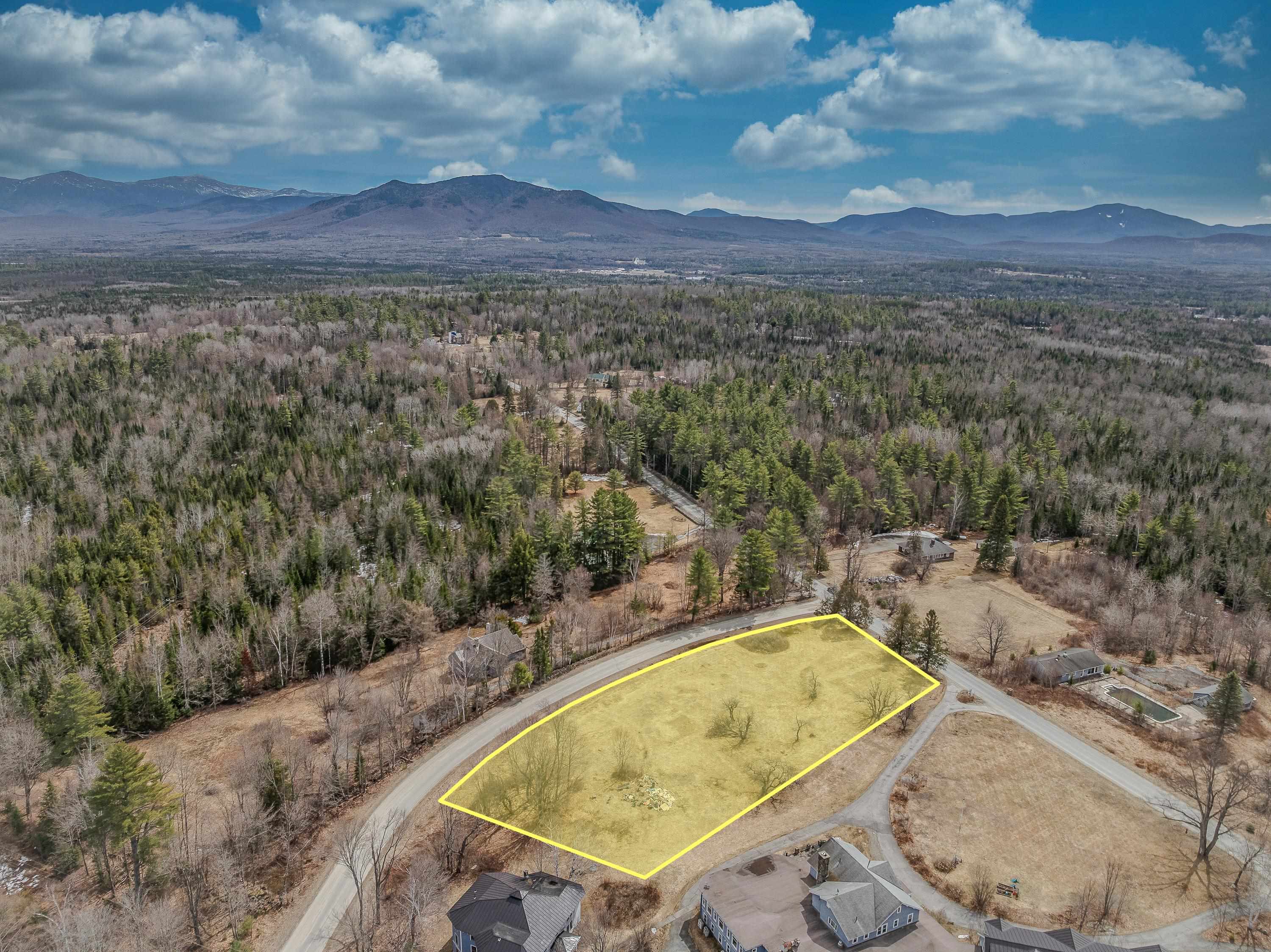000 Mountain View Rd, Whitefield, NH 03598