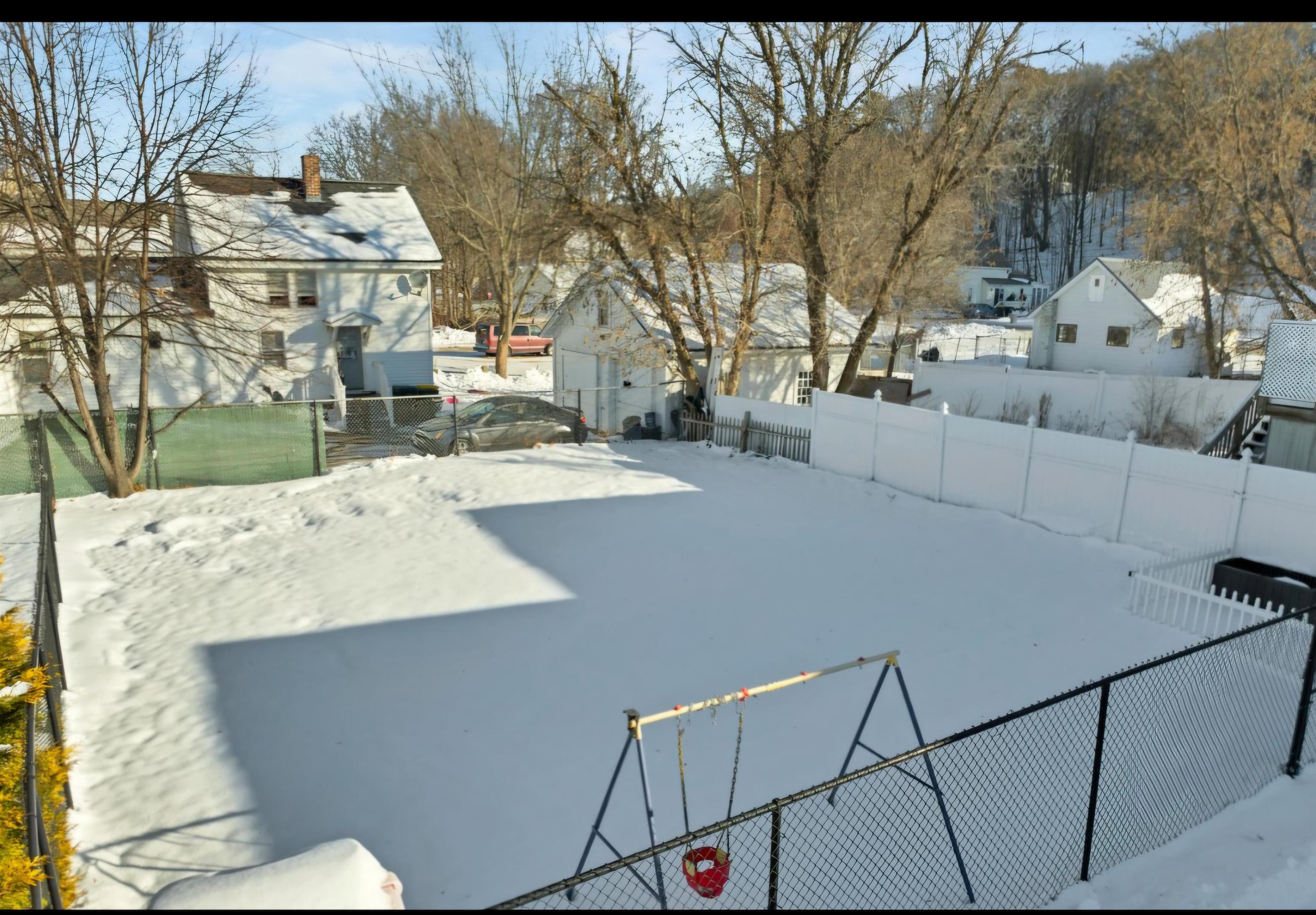 651 Union Ave, Laconia, NH 03246