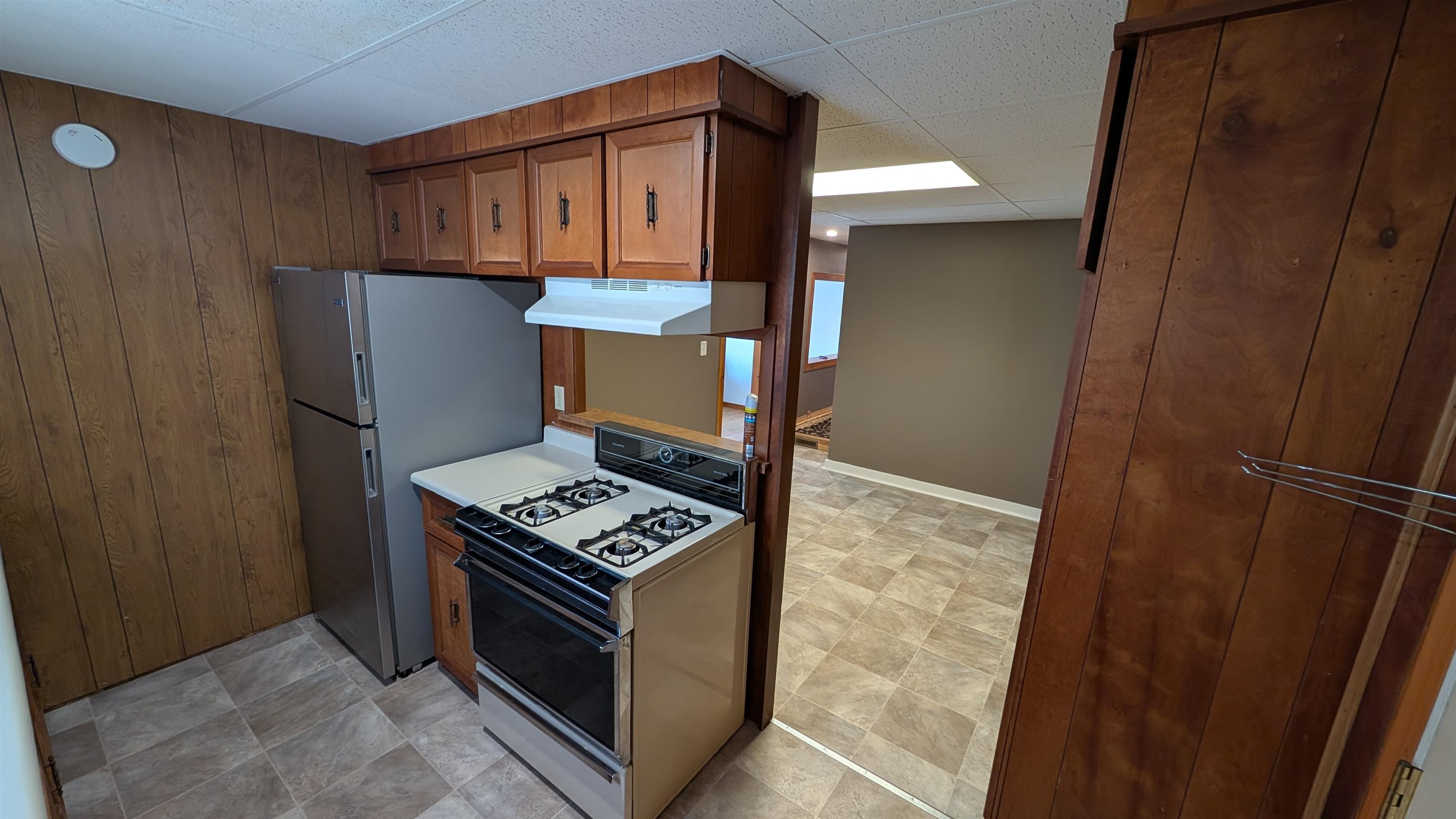 24 Hazel Dr, Concord, NH 03301