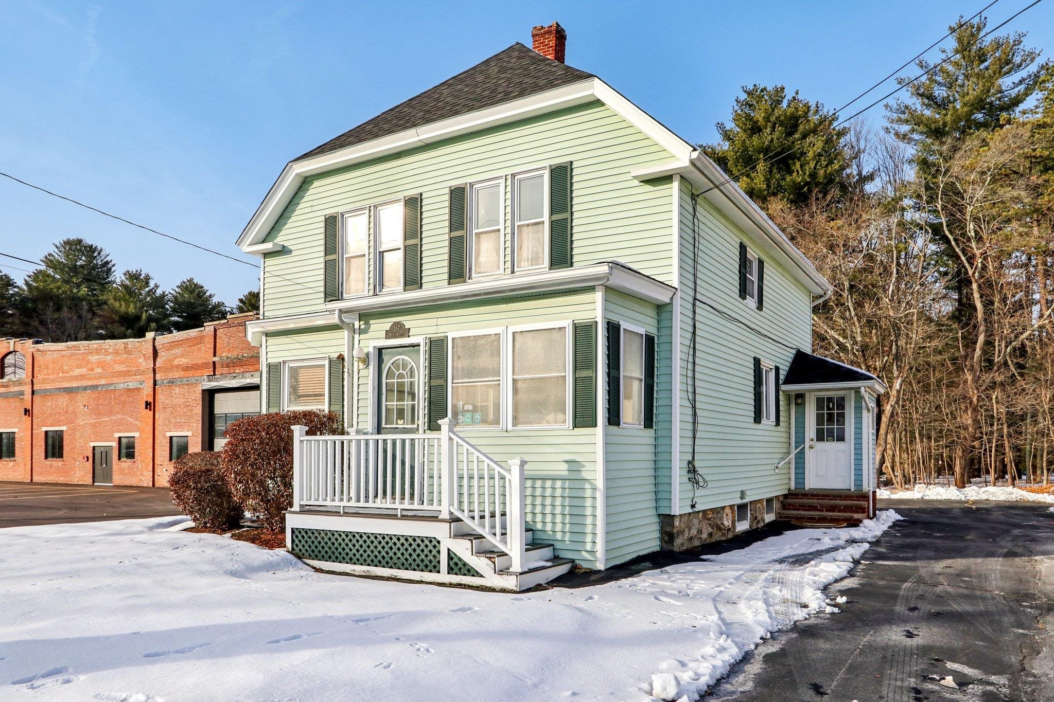 187 Main St, Salem, NH 03079