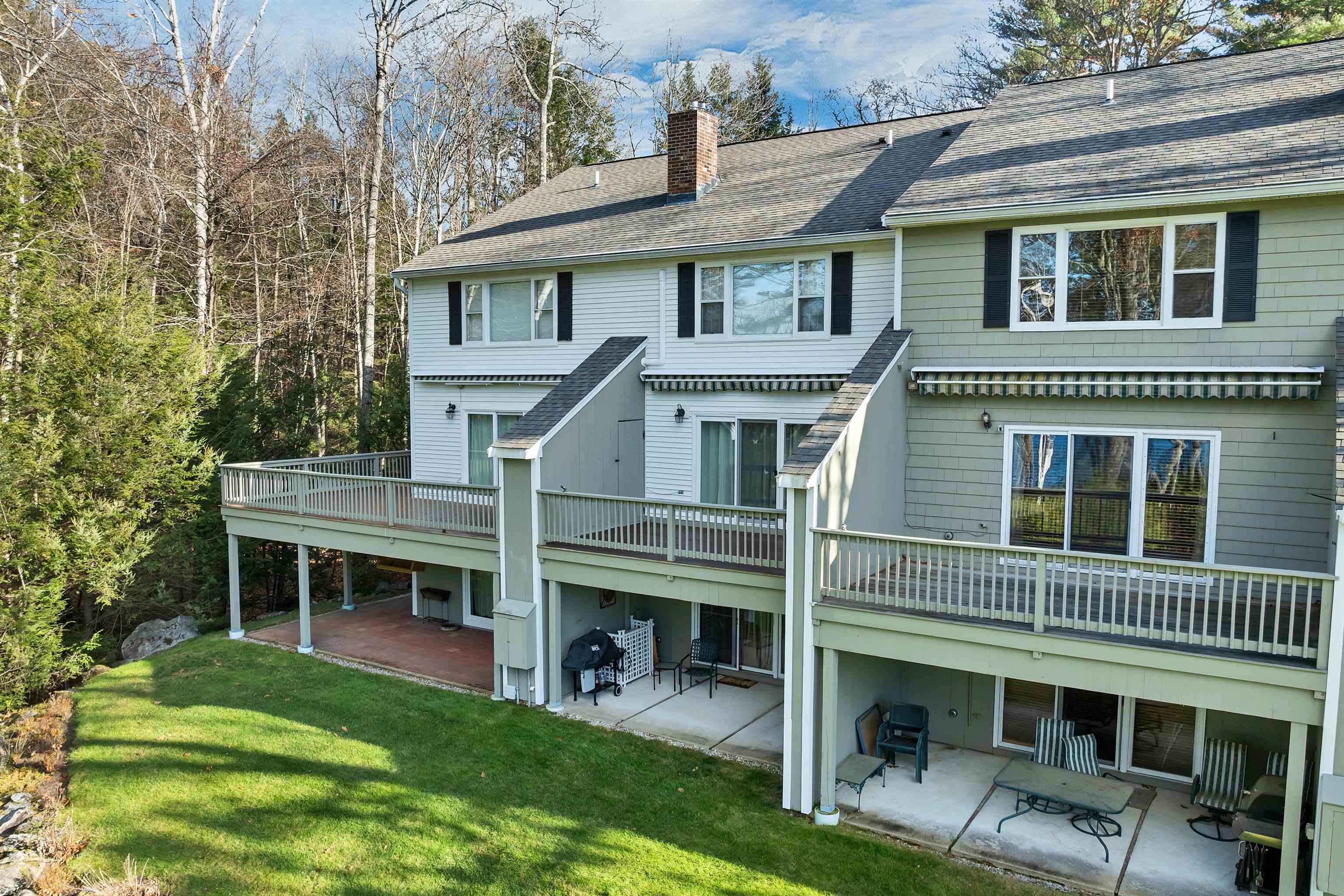39 Harbor Way, Wolfeboro, NH 03894