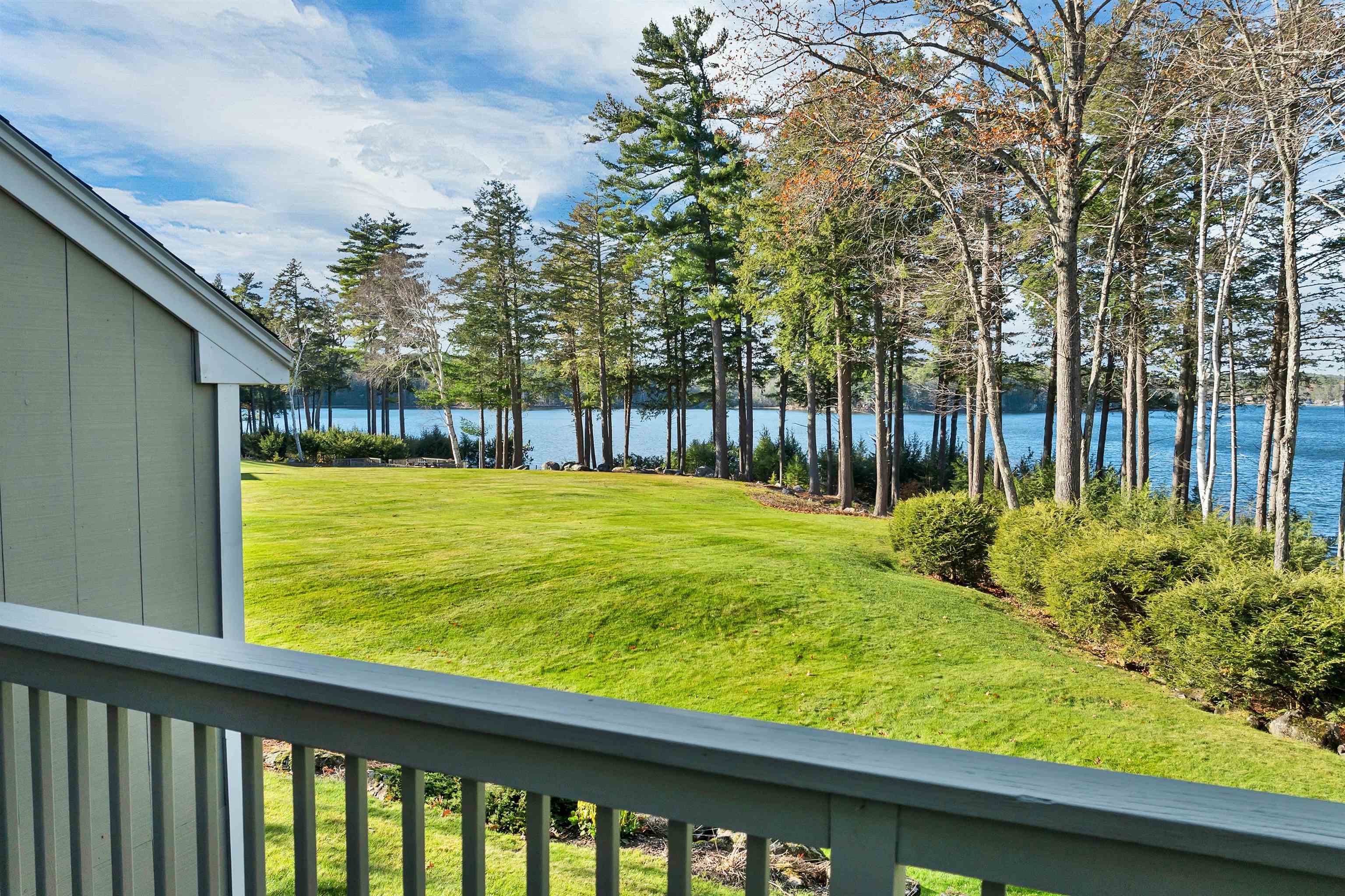 39 Harbor Way, Wolfeboro, NH 03894