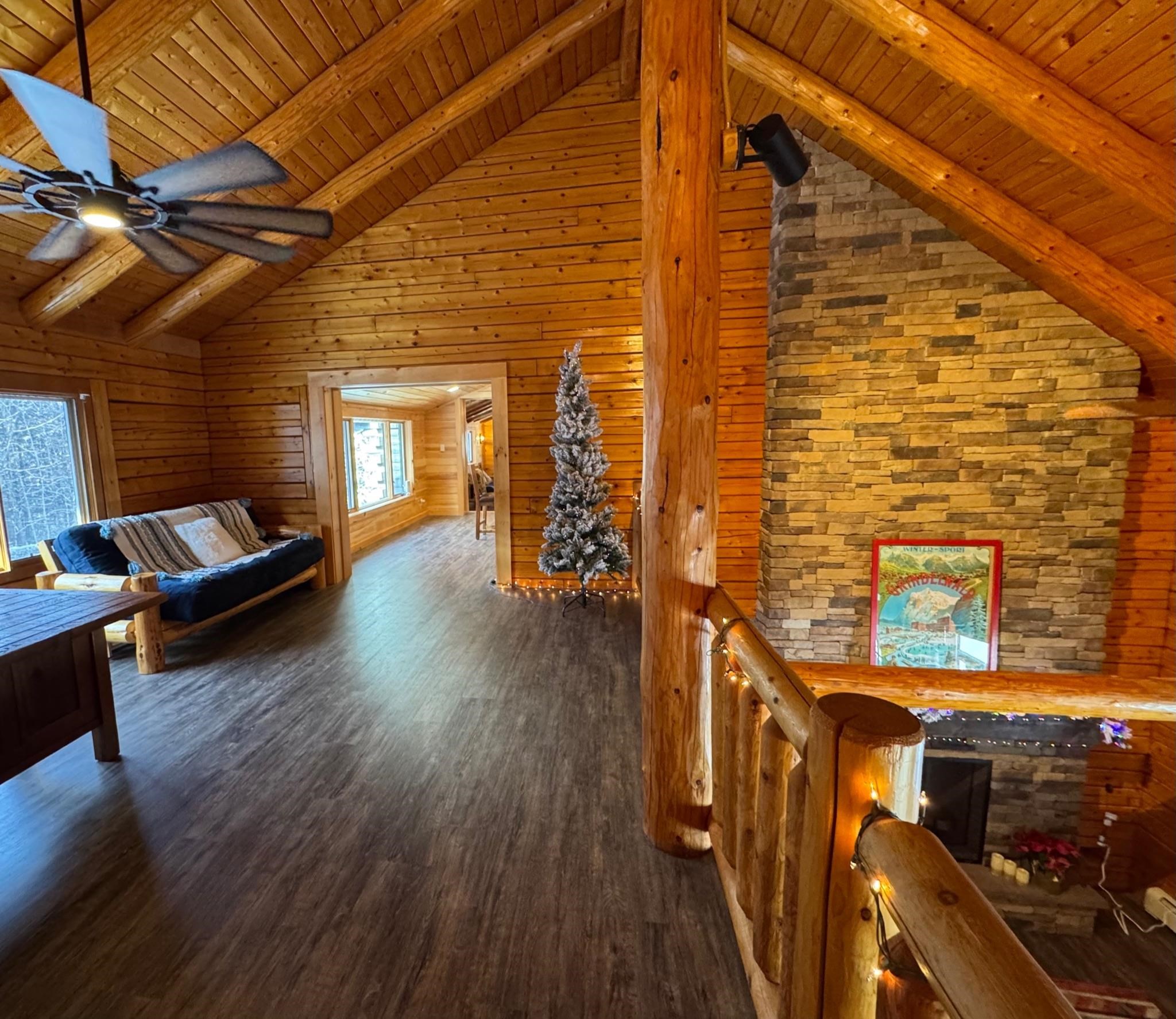 42 Chickadee Ln, Littleton, NH 03561