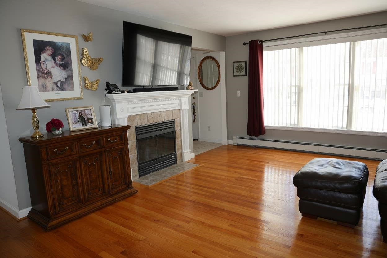 43 Abbey Rd, Brentwood, NH 03833