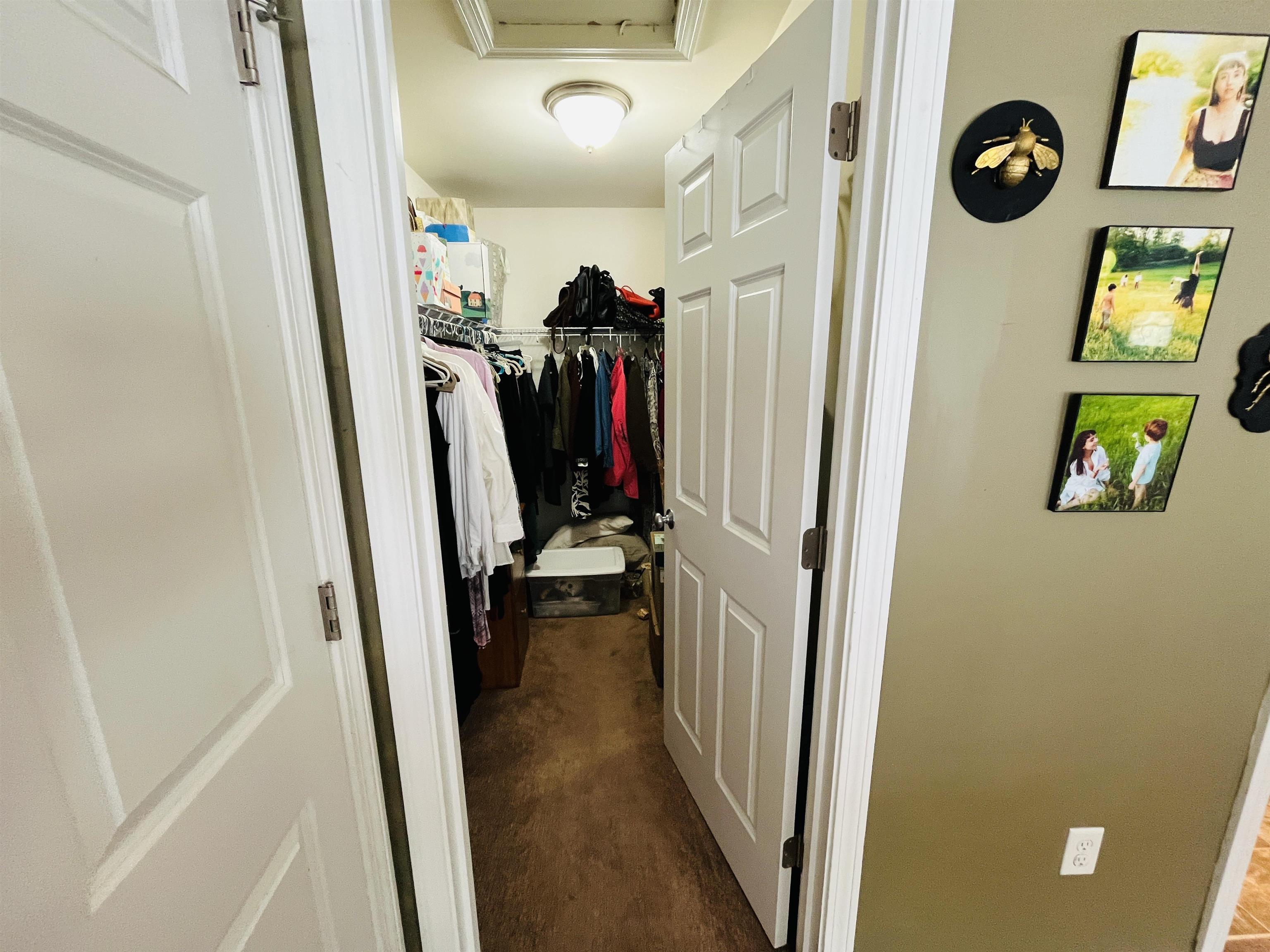 Walk in closet
