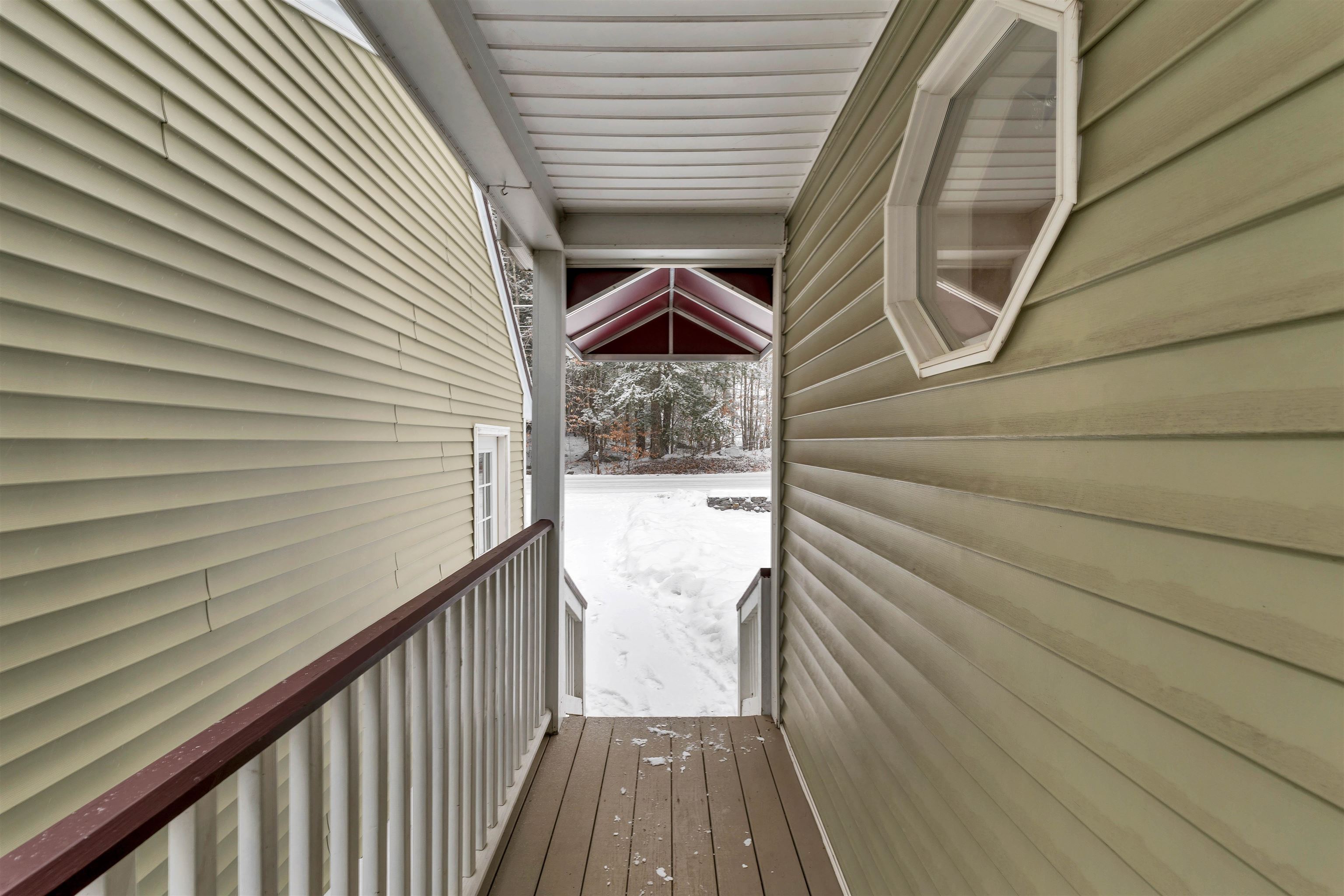 156 Trotting Track Rd, Wolfeboro, NH 03894