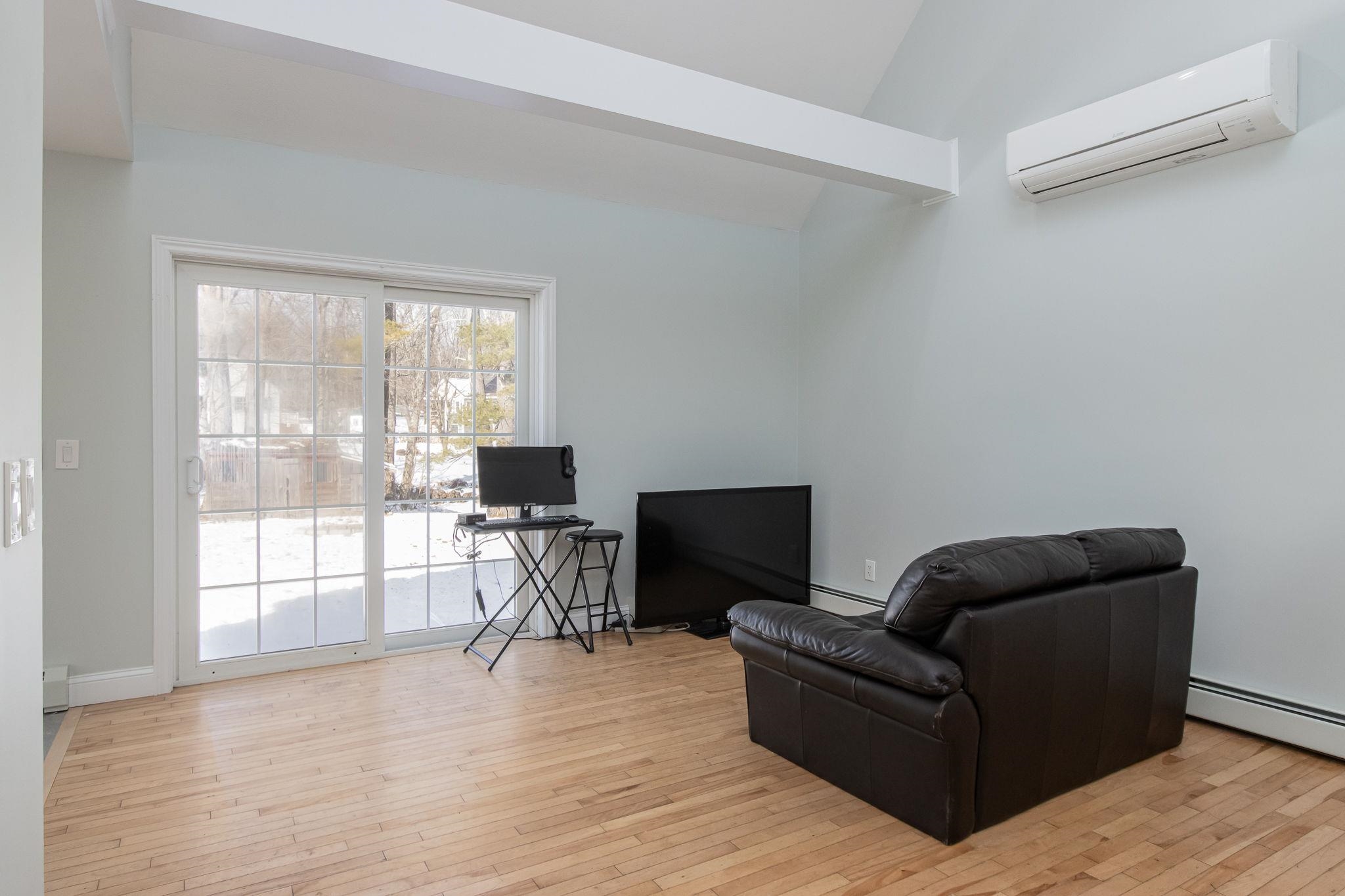 17 Trues Pw, Sandown, NH 03873