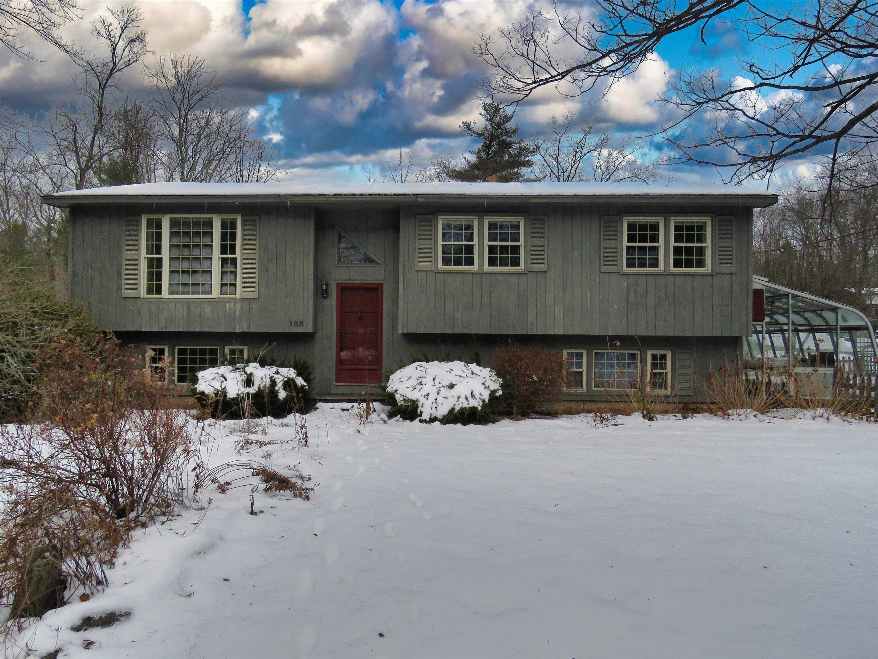 103 Bypass 28 , Derry, NH 03038