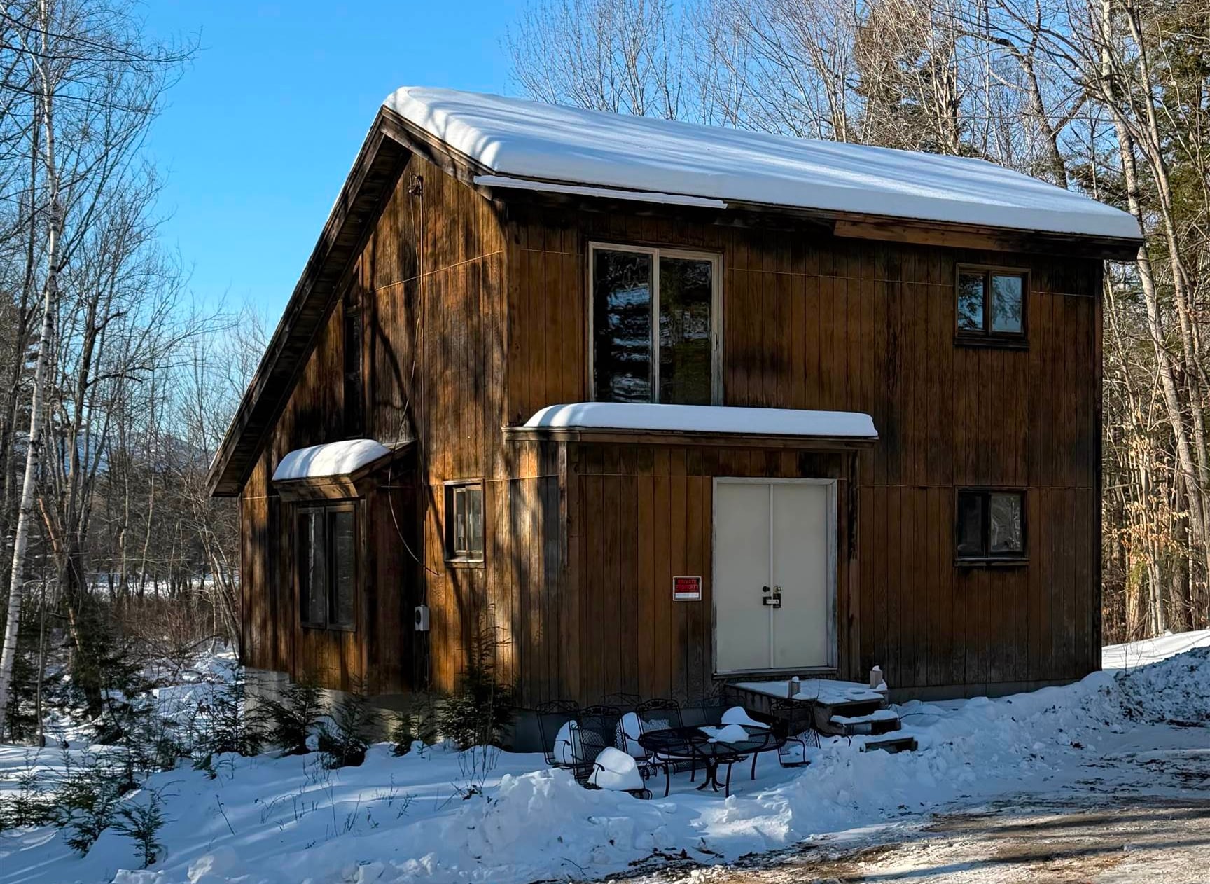 27 Island Dr, Madison, NH 03849