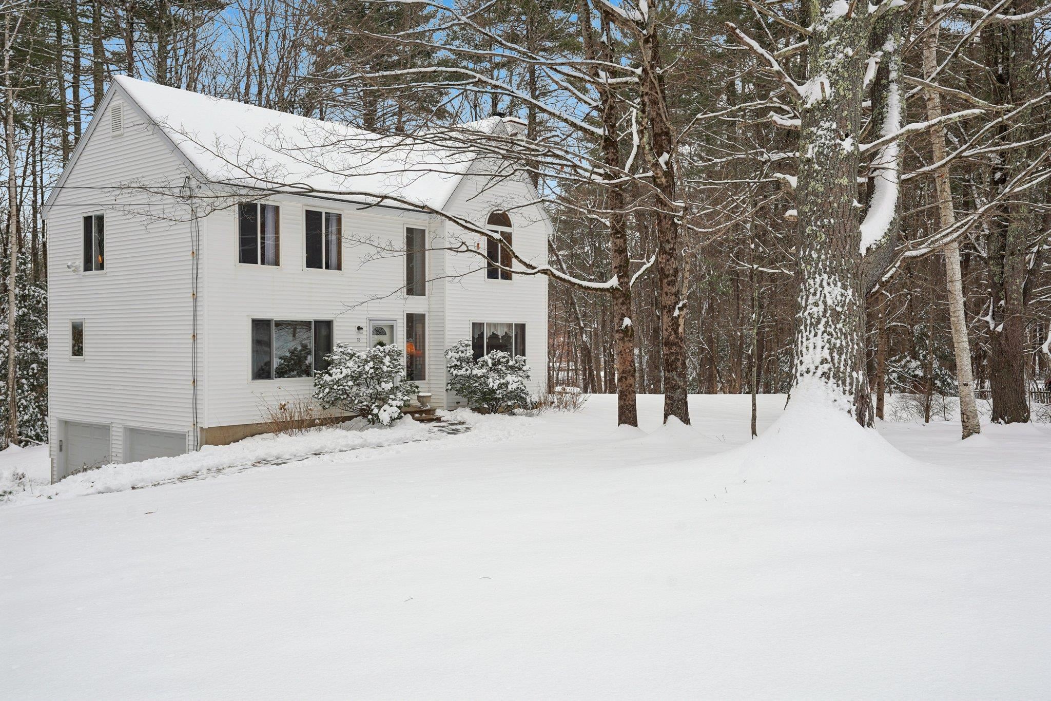 MLS 5072165: 18 Diamond Drive, Danville NH