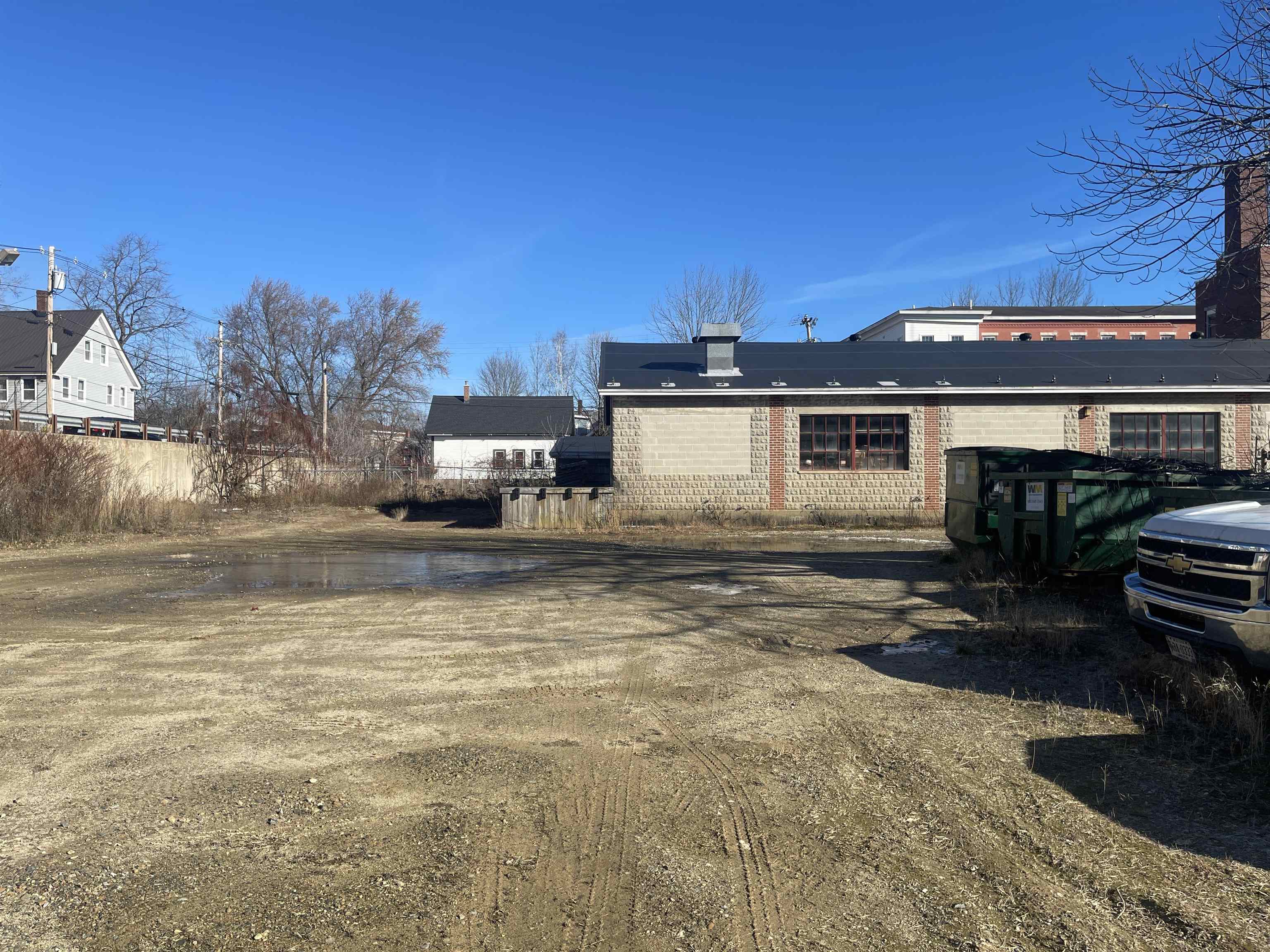 Grove St, Farmington, NH 03835