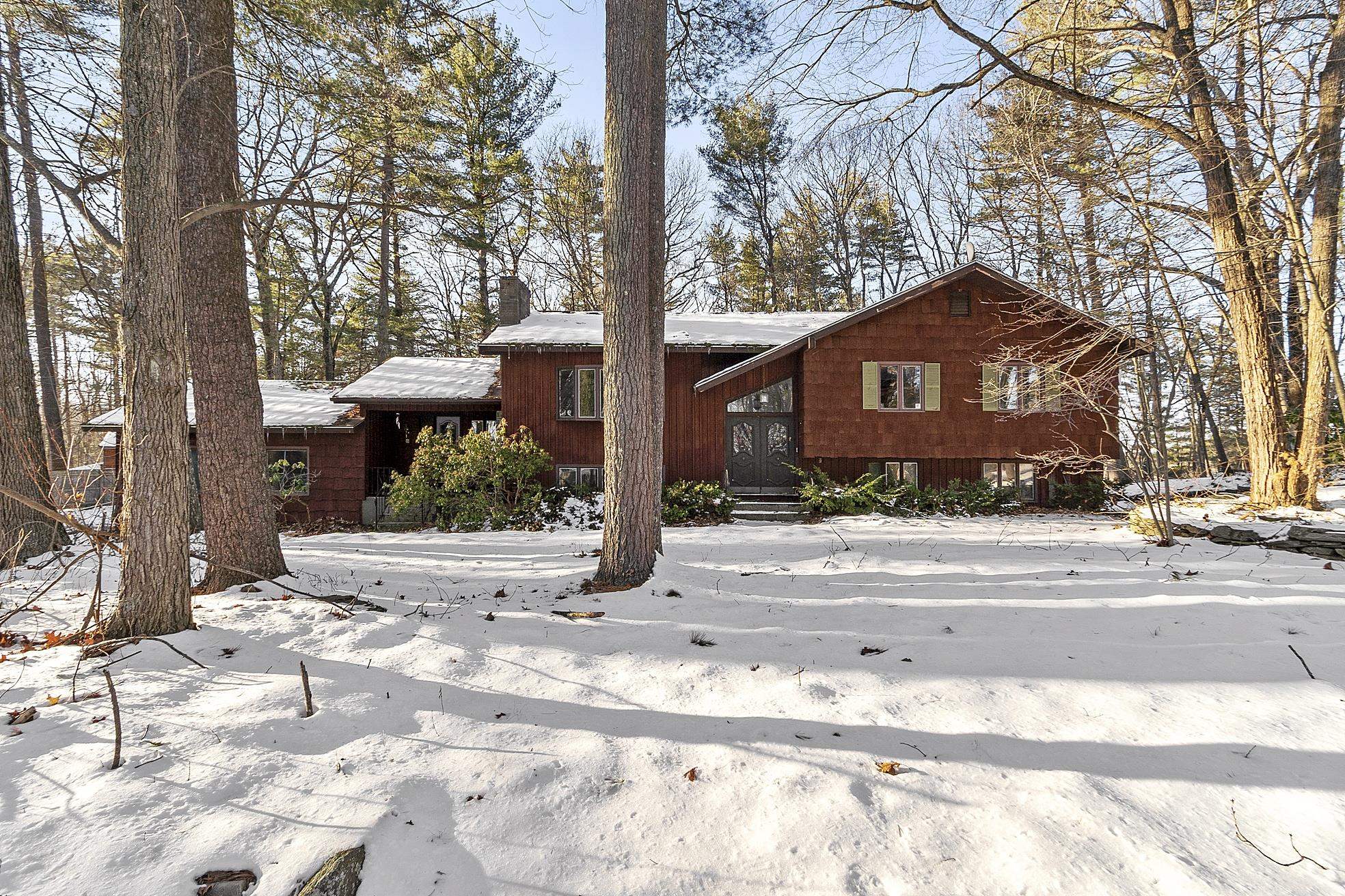 MLS 5072188: 5 Pine Ridge Road, Windham NH