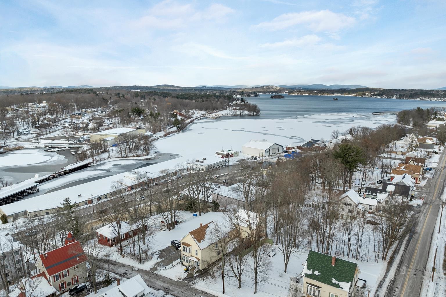 935 Union Ave, Laconia, NH 03246