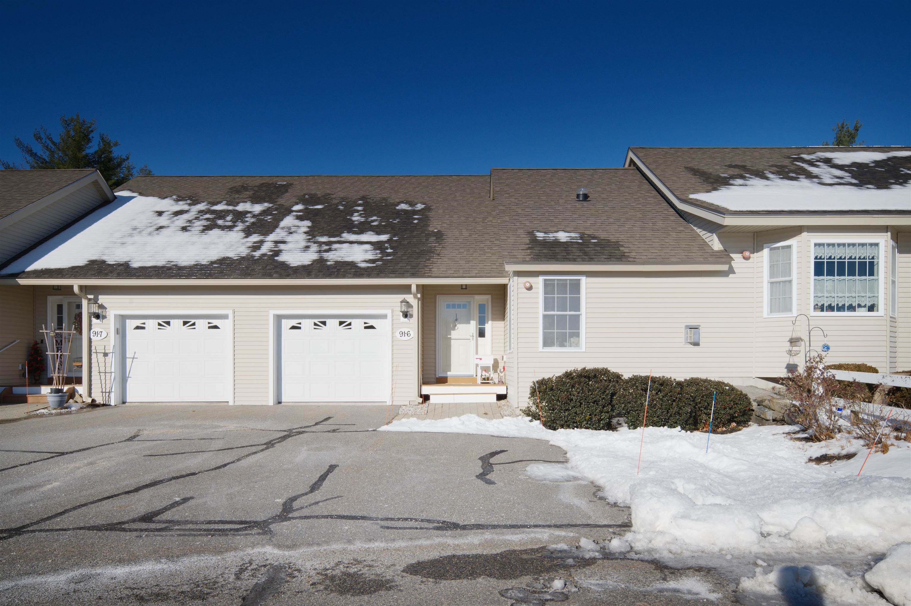 MLS 5072217: 91-6 Hall Road, Fremont NH