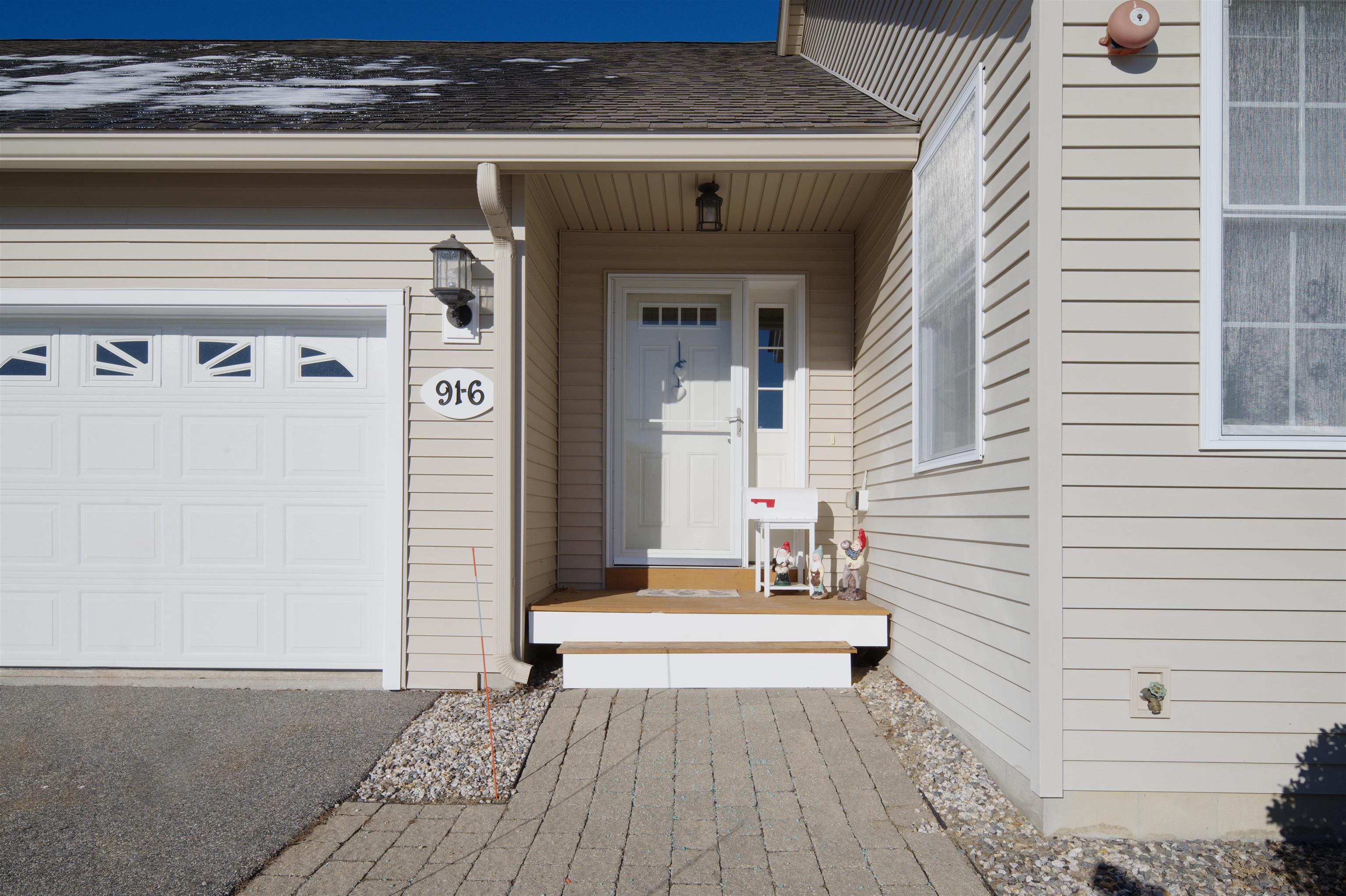 91-6 Hall Rd, Fremont, NH 03044