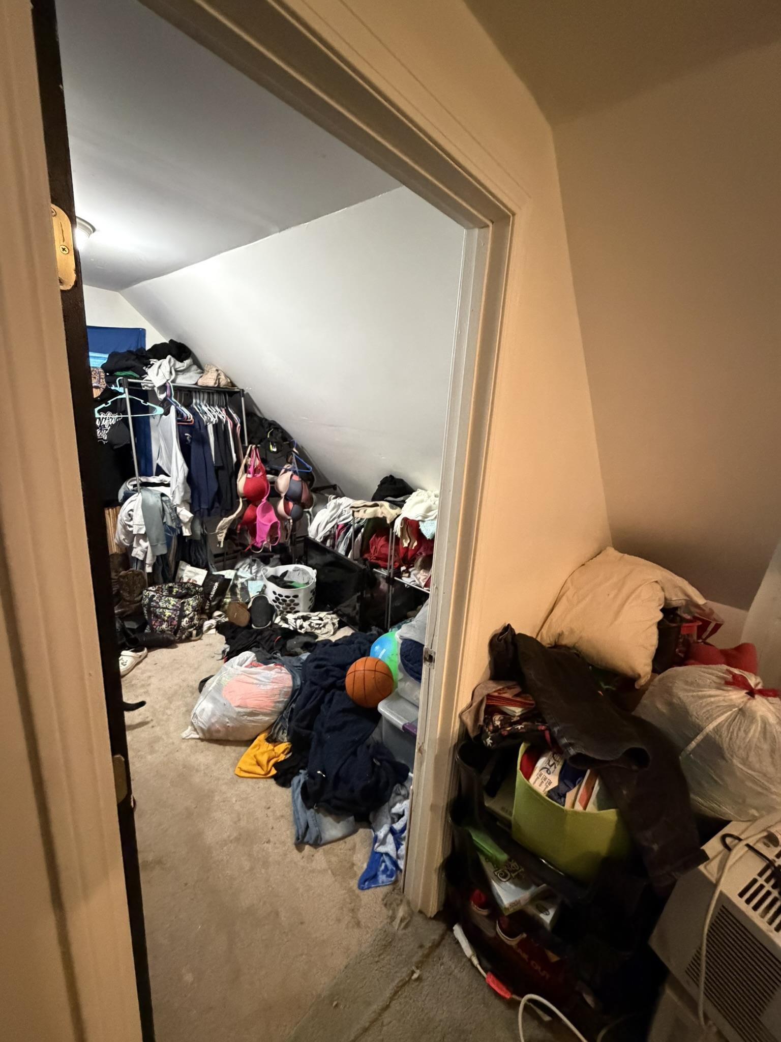 18-20 Elm St, Derry, NH 03038