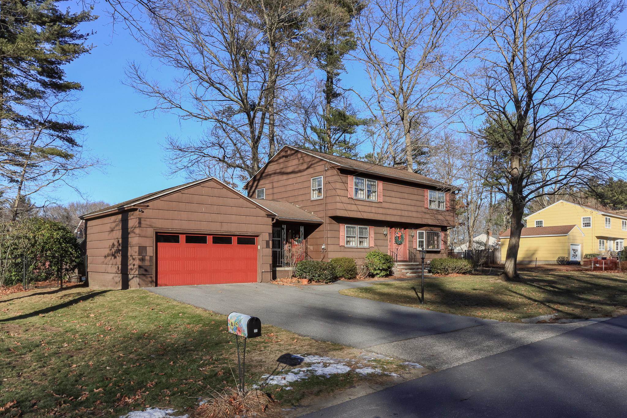 MLS 5072242: 17 Garrison Road, Salem NH