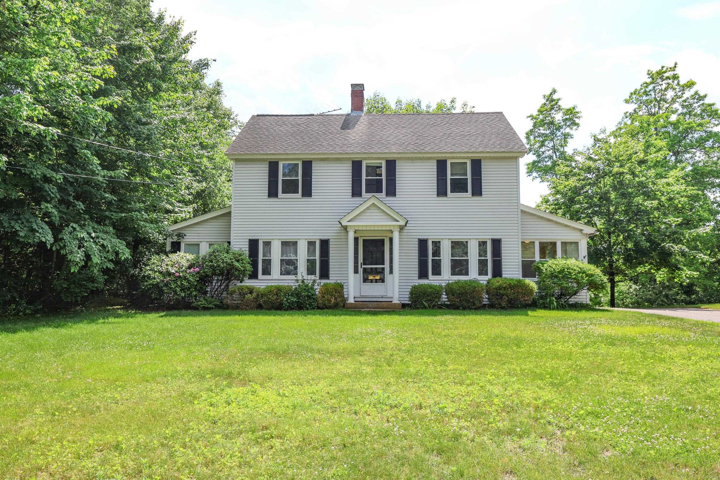 30 Baker St, Hudson, NH 03051