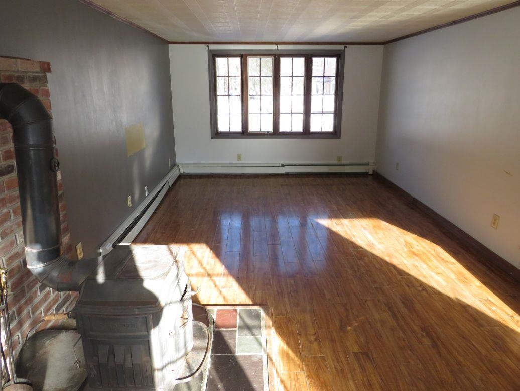 31 Williamson Ave, Berlin, NH 03570