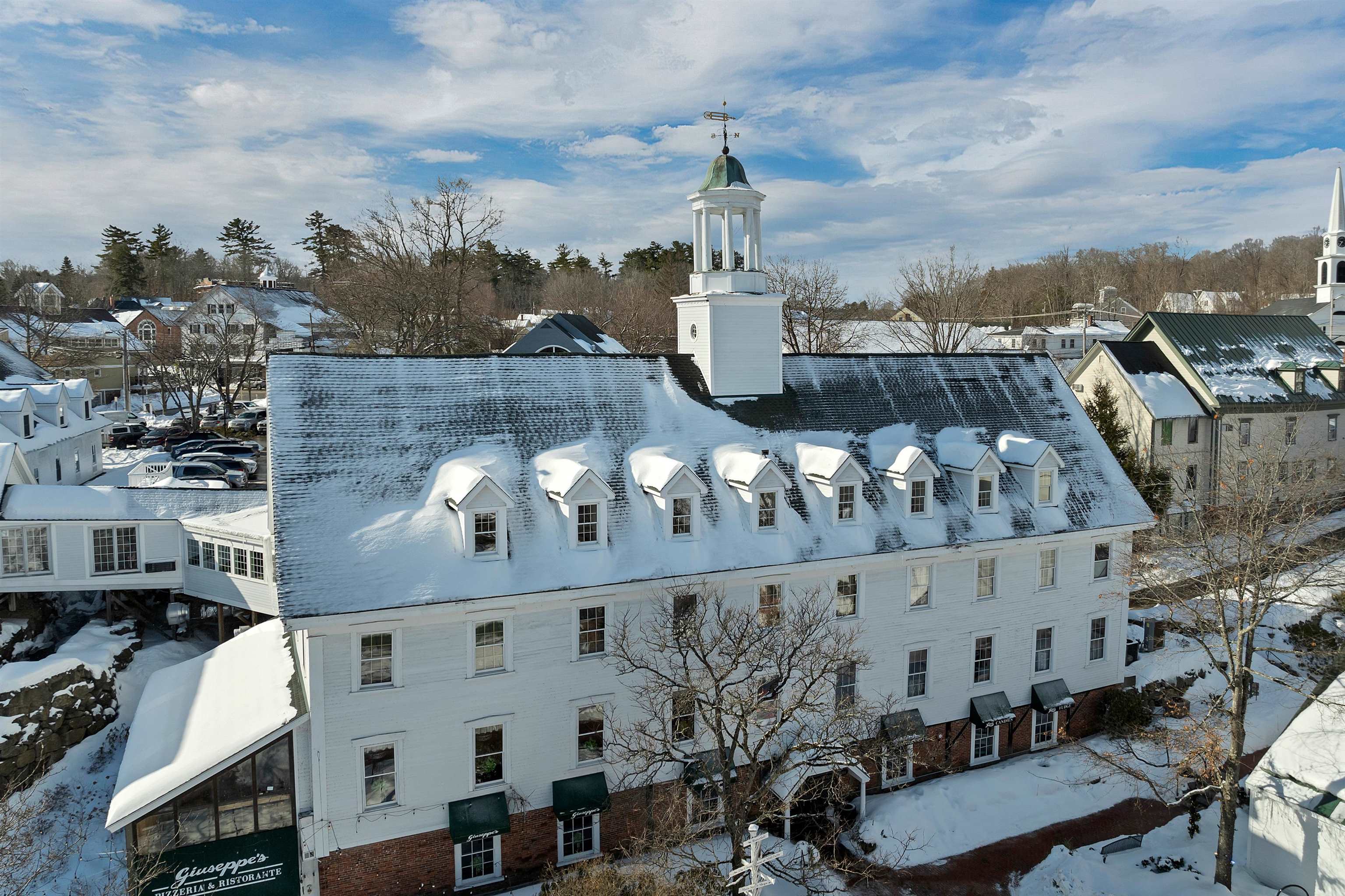 312 Daniel Webster Highway — photo 1