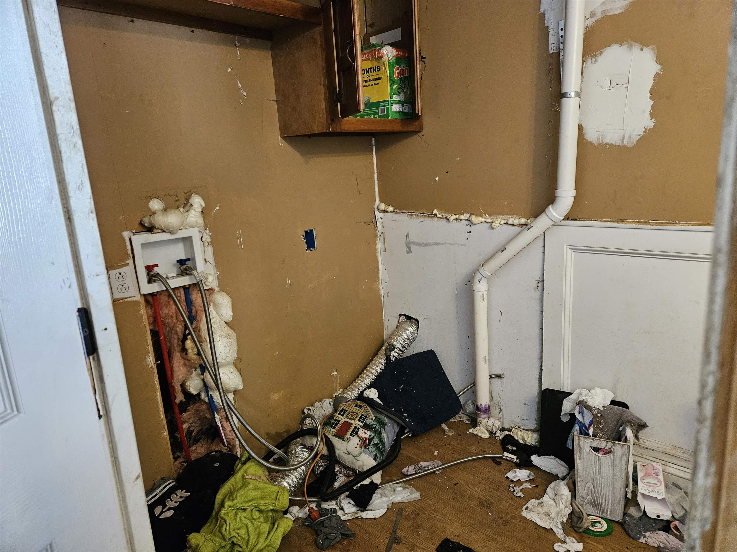 409 Sullivan St, Claremont, NH 03743