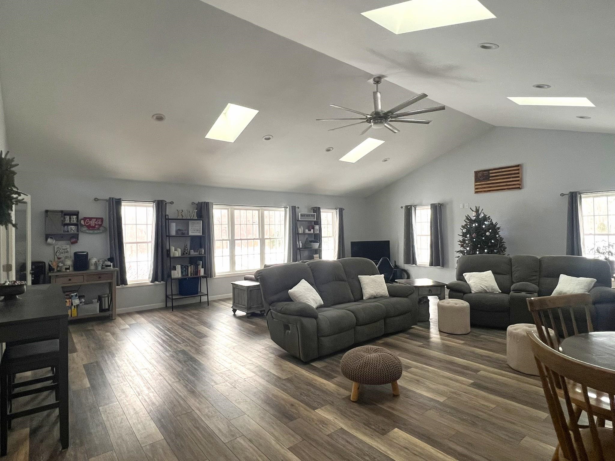 126 Governors Rd, Rochester, NH 03867