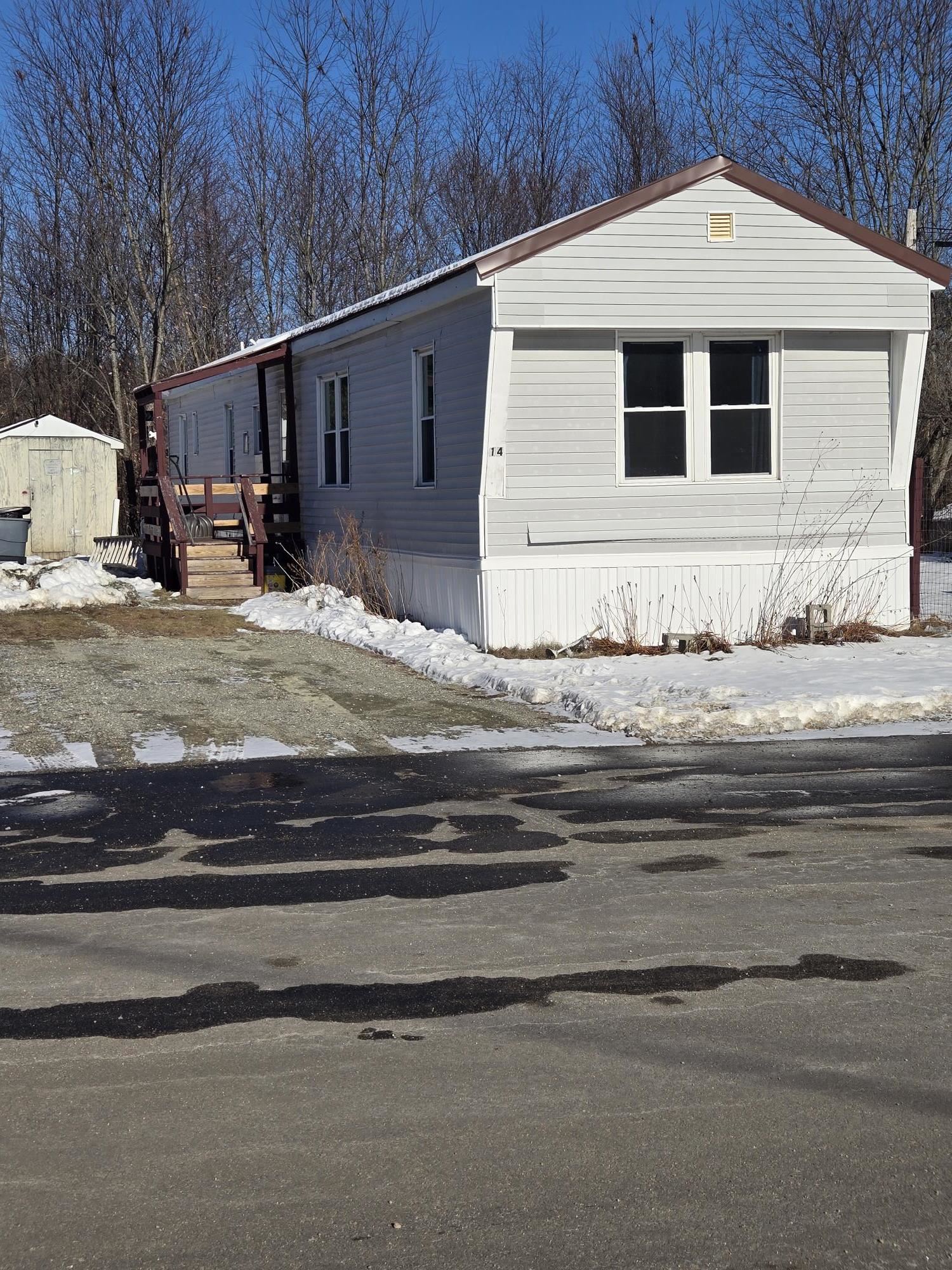 14 Anthony Cir, Swanzey, NH 03446