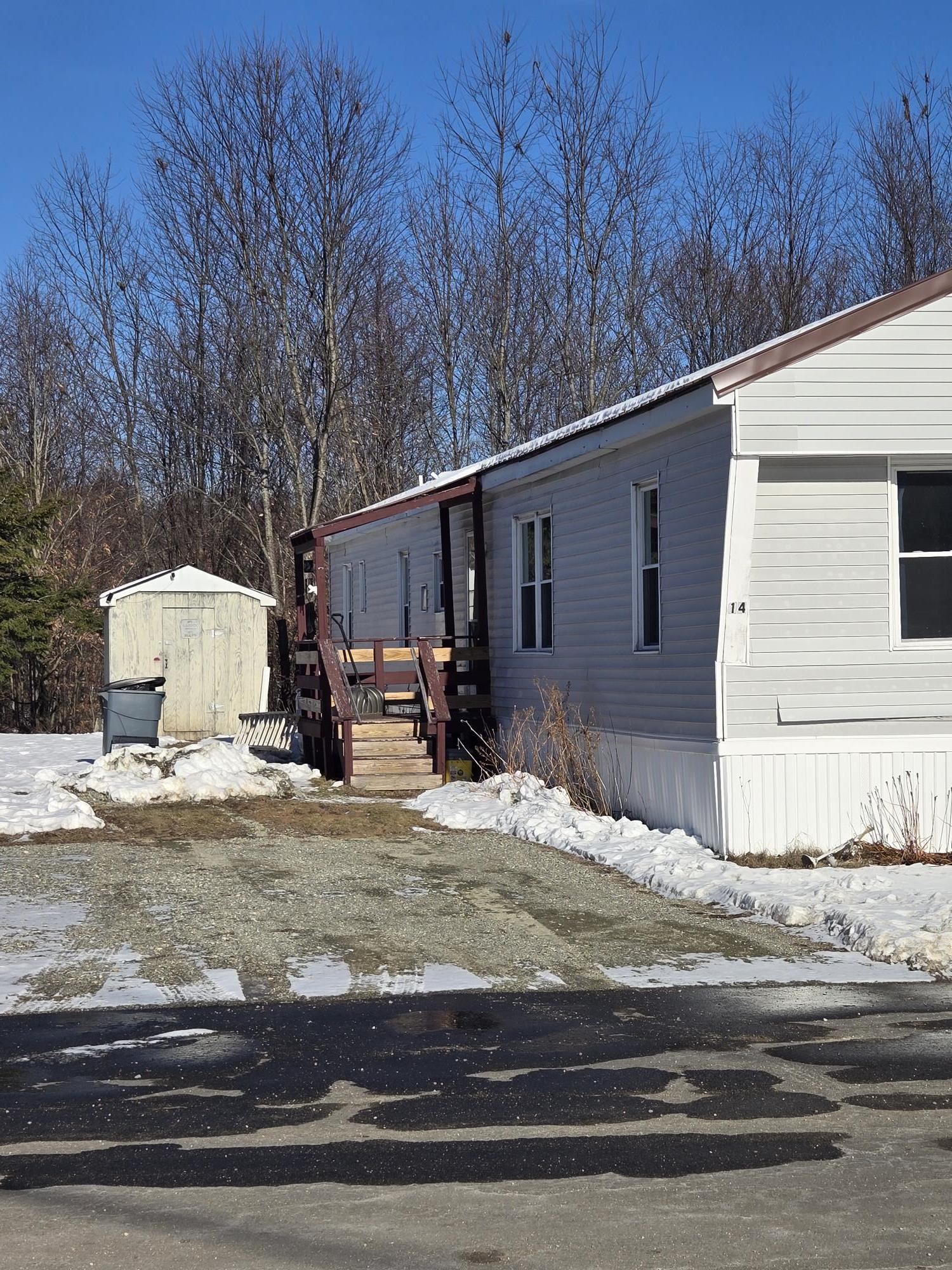 14 Anthony Cir, Swanzey, NH 03446