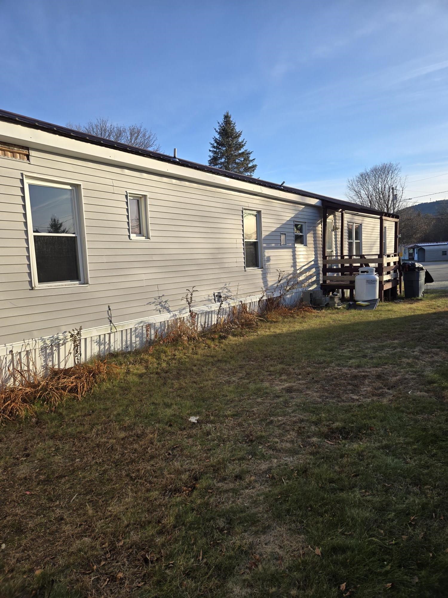 14 Anthony Cir, Swanzey, NH 03446