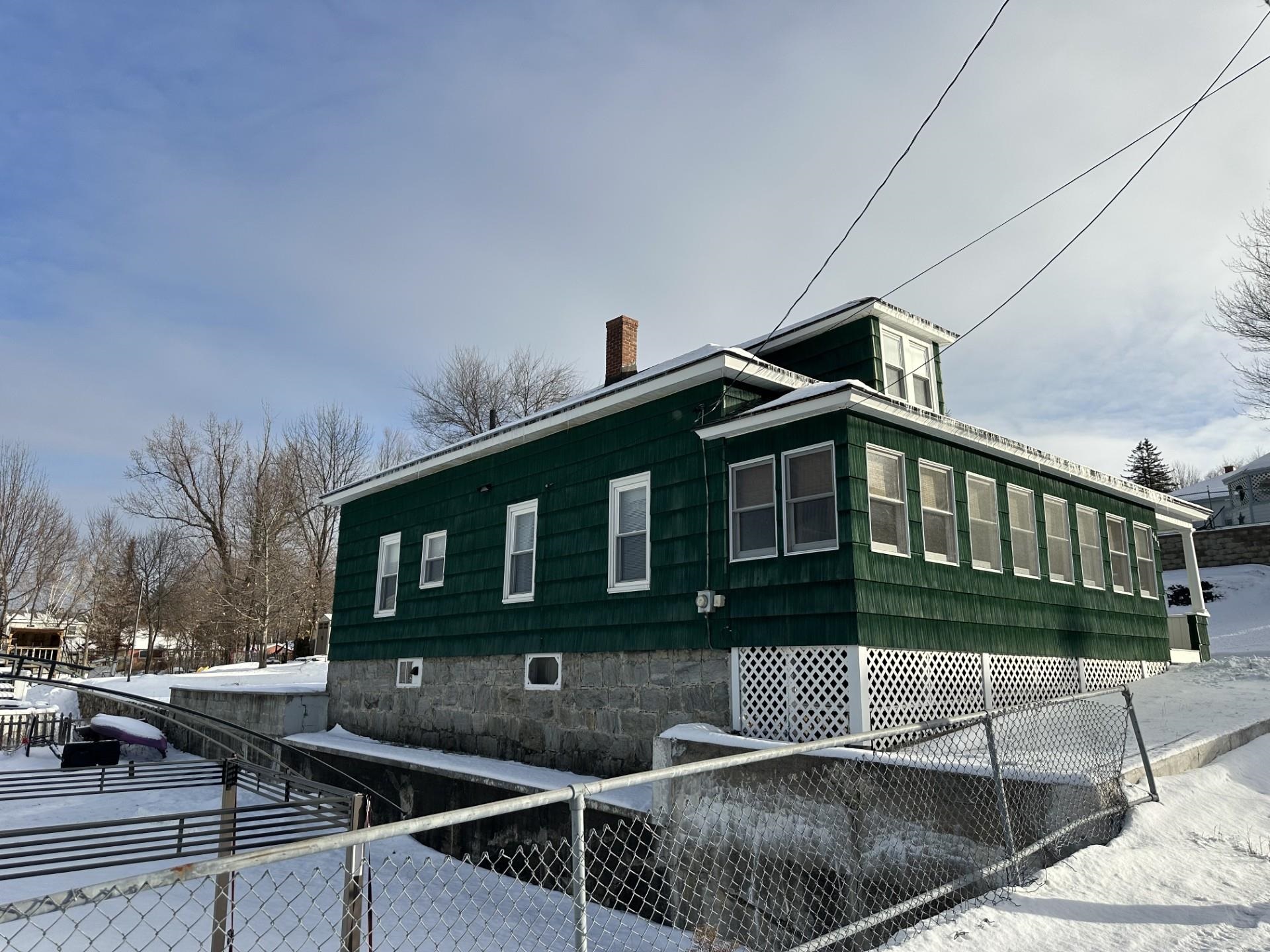 407 Coos St, Berlin, NH 03570