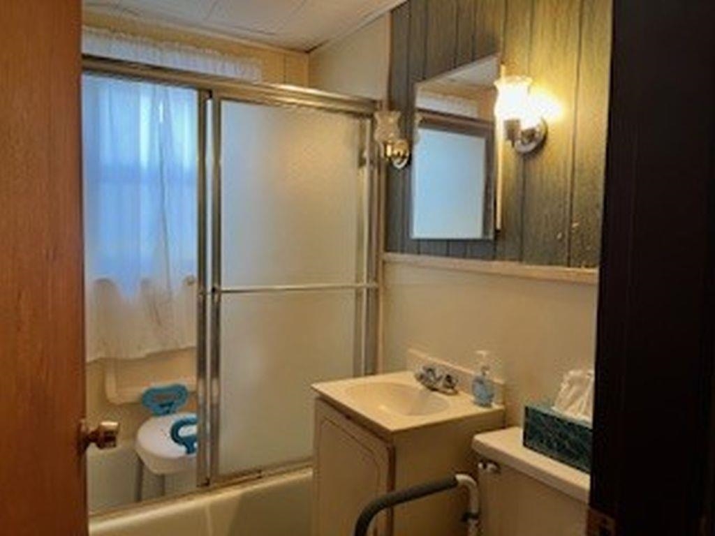 1360 Woodbury Ave, Portsmouth, NH 03801