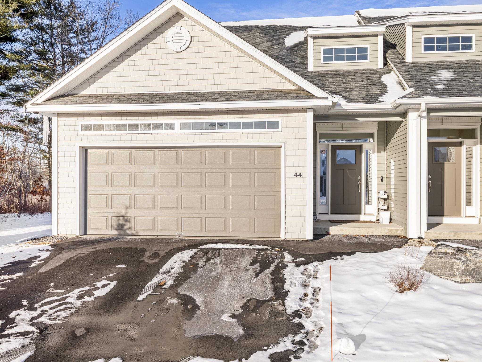 44 Sheffield Way, Londonderry, NH 03053